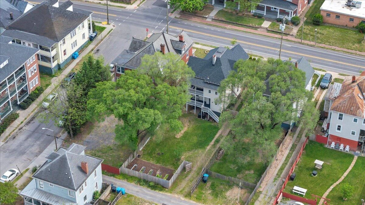 407 Elm AVE - Photo 56