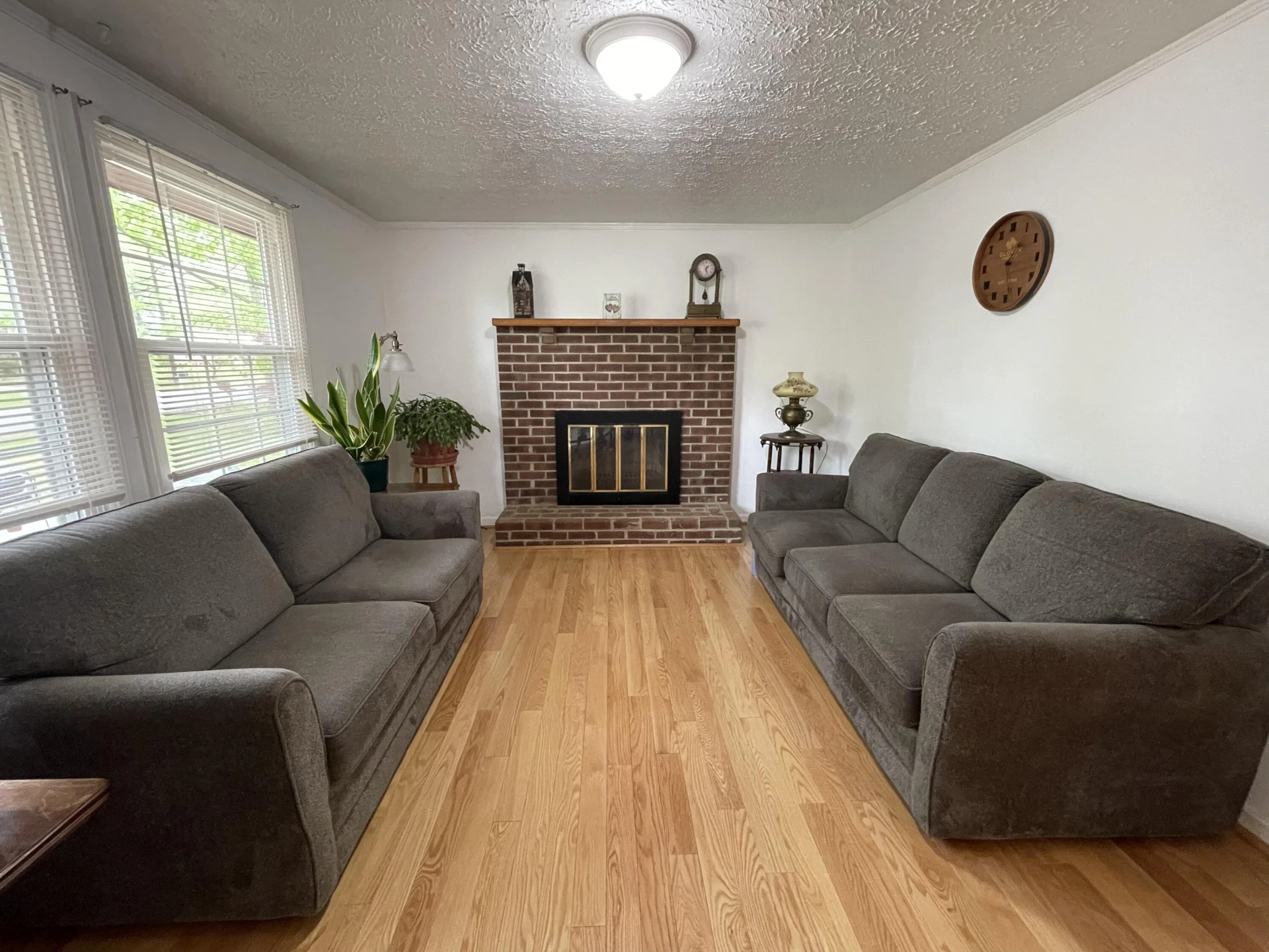 1118 Granite DR - Photo 2