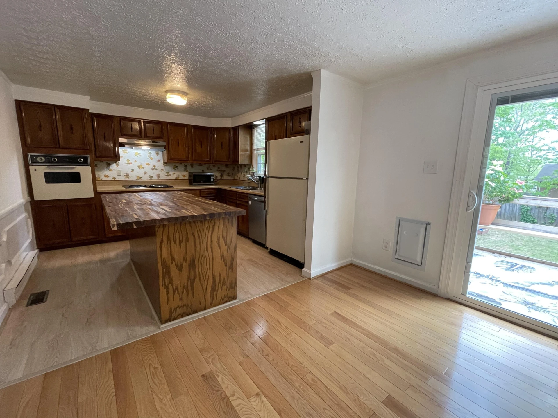 1118 Granite DR - Photo 34