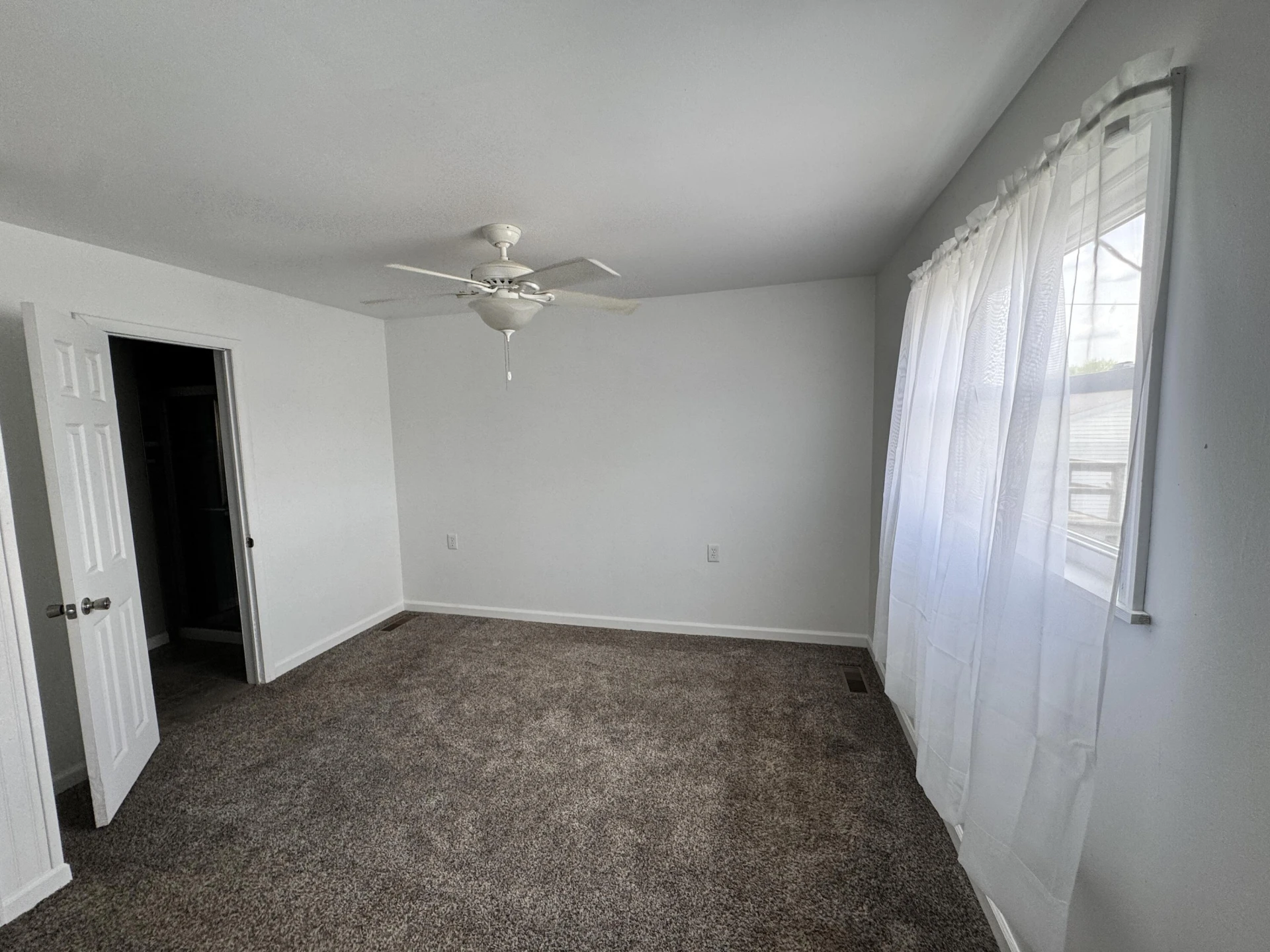 814 N Rockbridge AVE - Photo 10