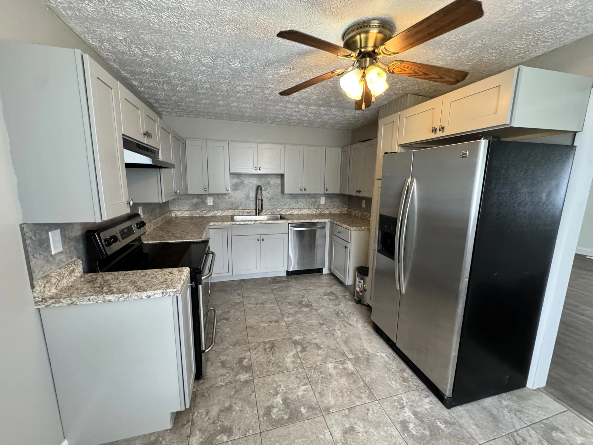 814 N Rockbridge AVE - Photo 11