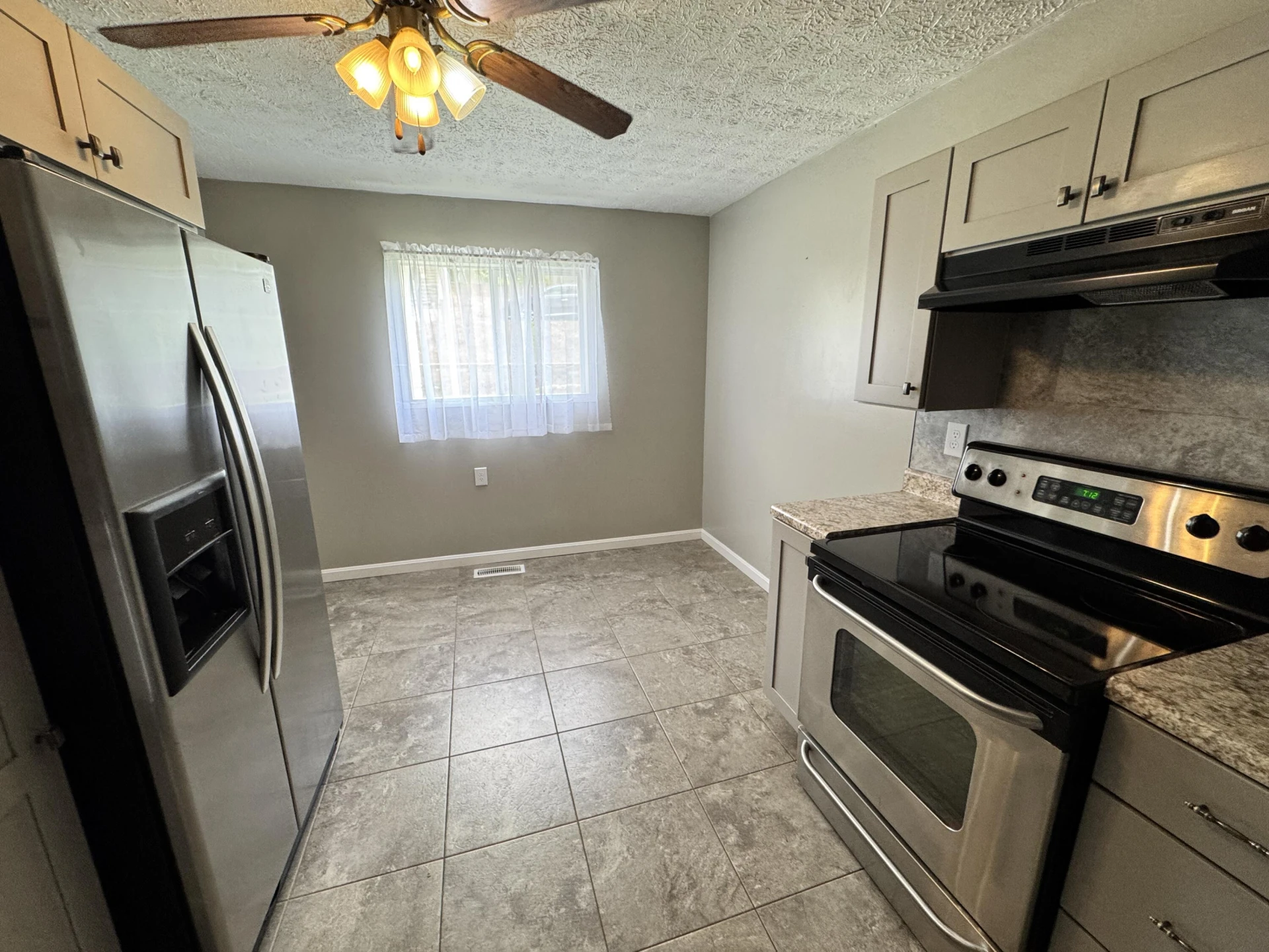 814 N Rockbridge AVE - Photo 13