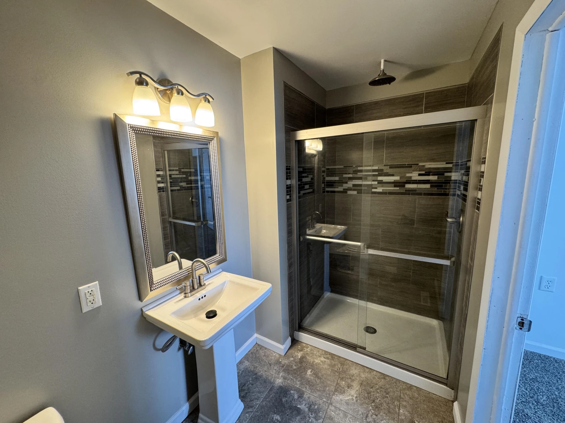 814 N Rockbridge AVE - Photo 6