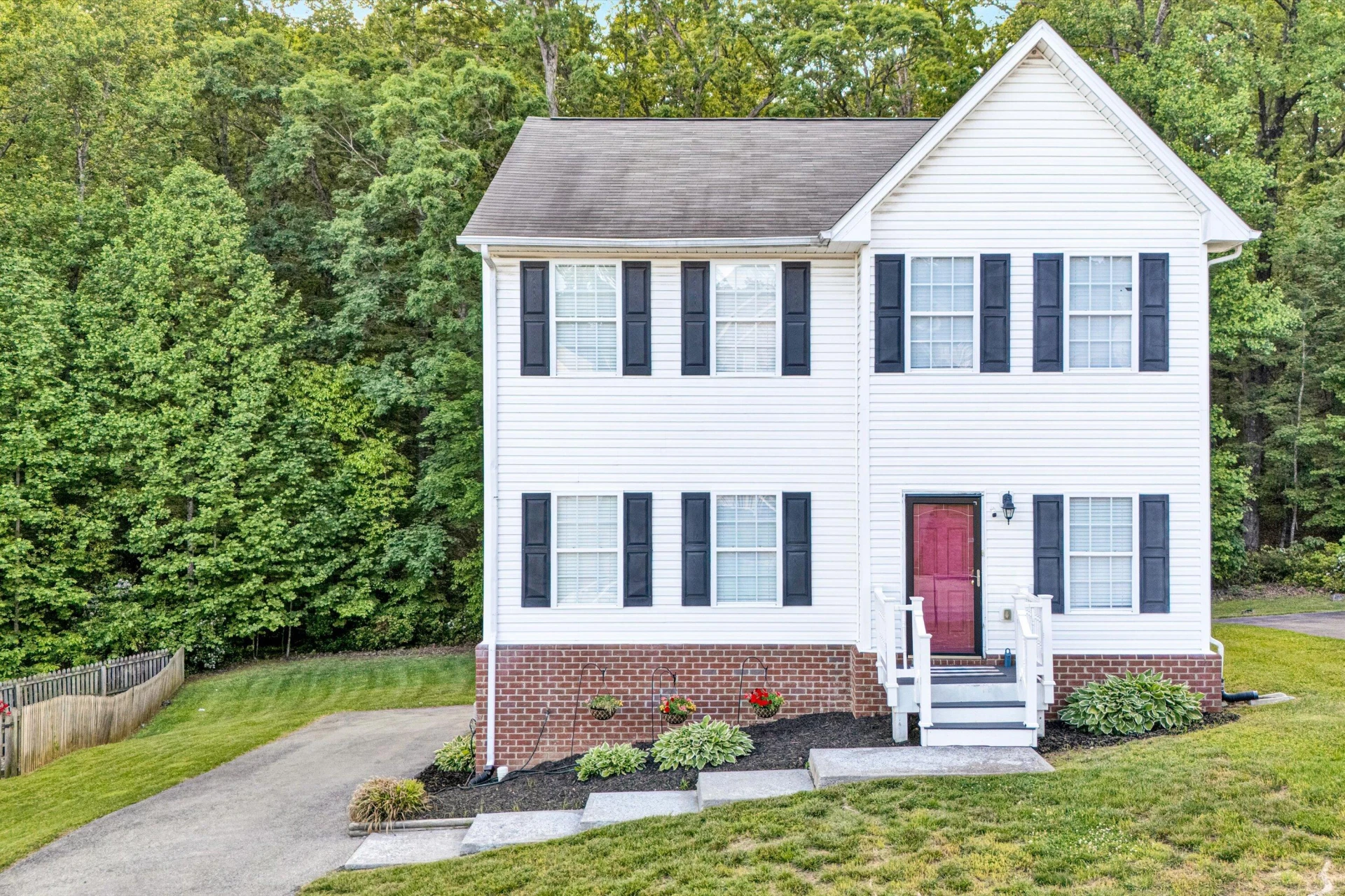 1920 Connors CT
