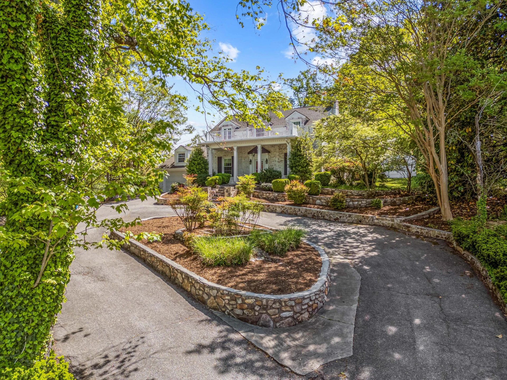 2310 Martin LN - Photo 101