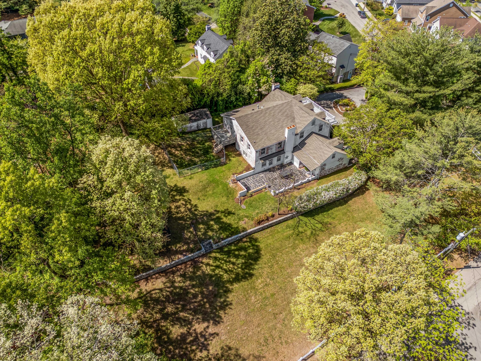 2310 Martin LN - Photo 104