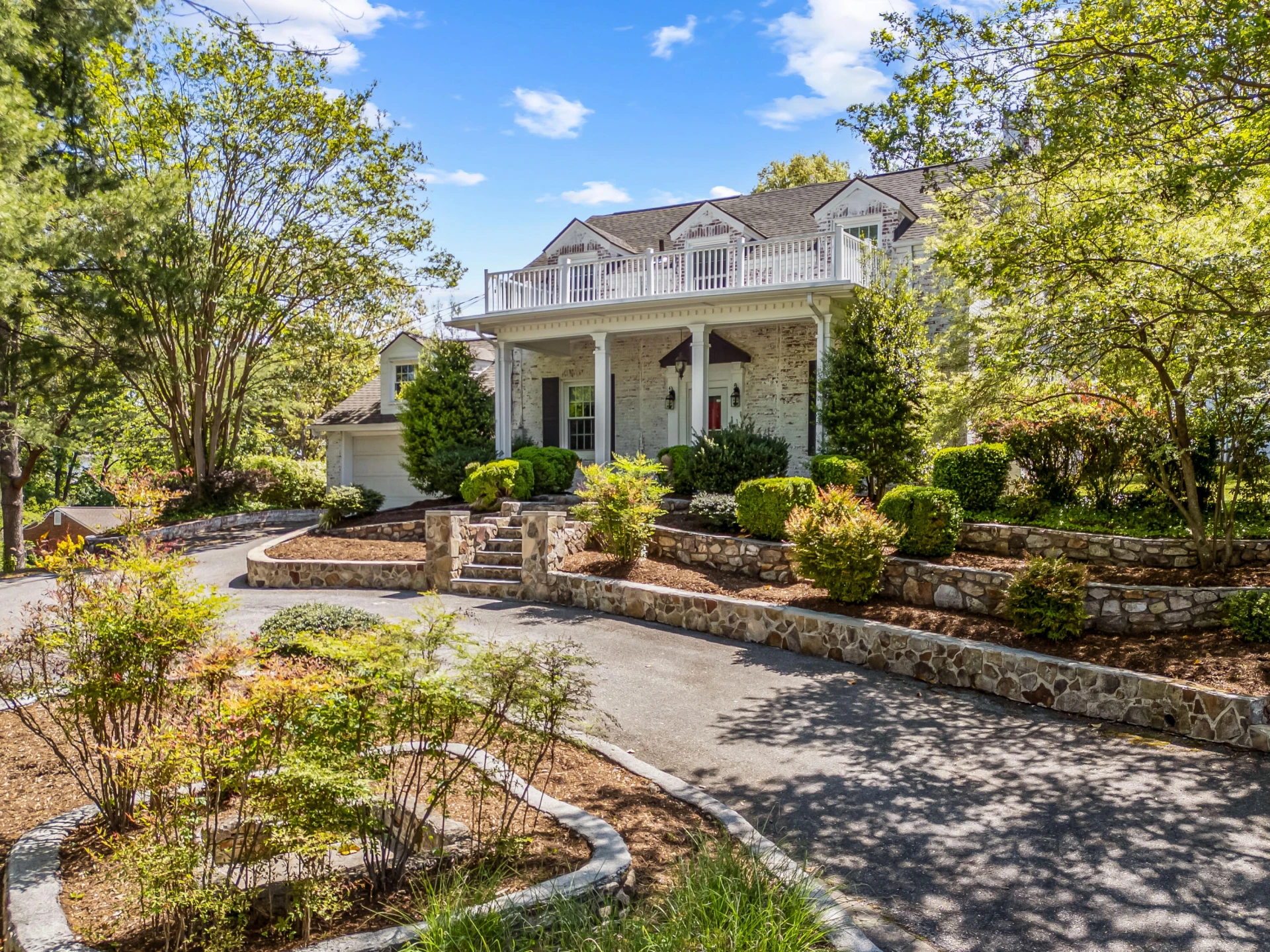 2310 Martin LN - Photo 108