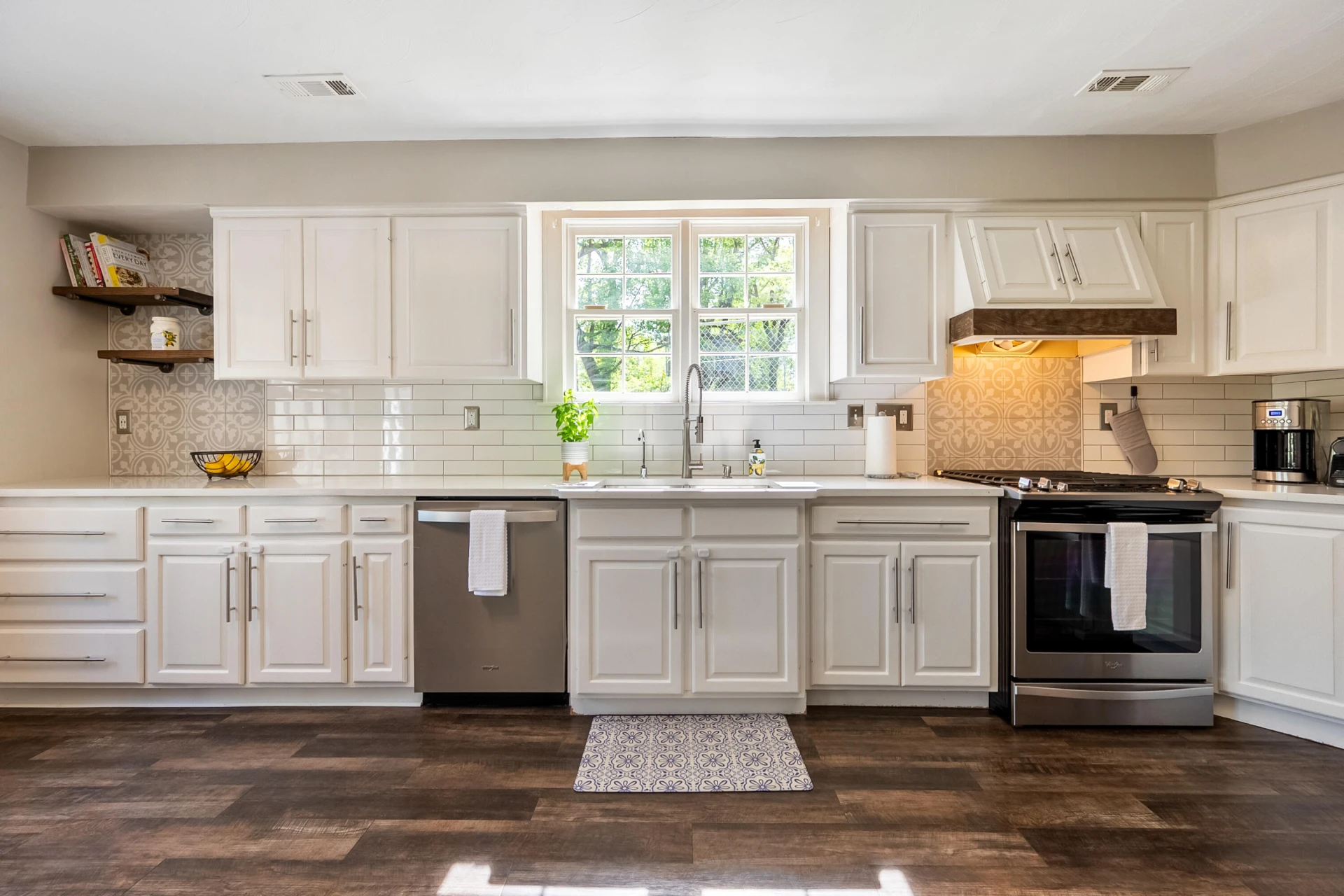 2310 Martin LN - Photo 27