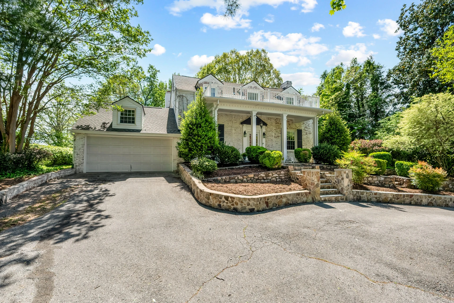 2310 Martin LN - Photo 6