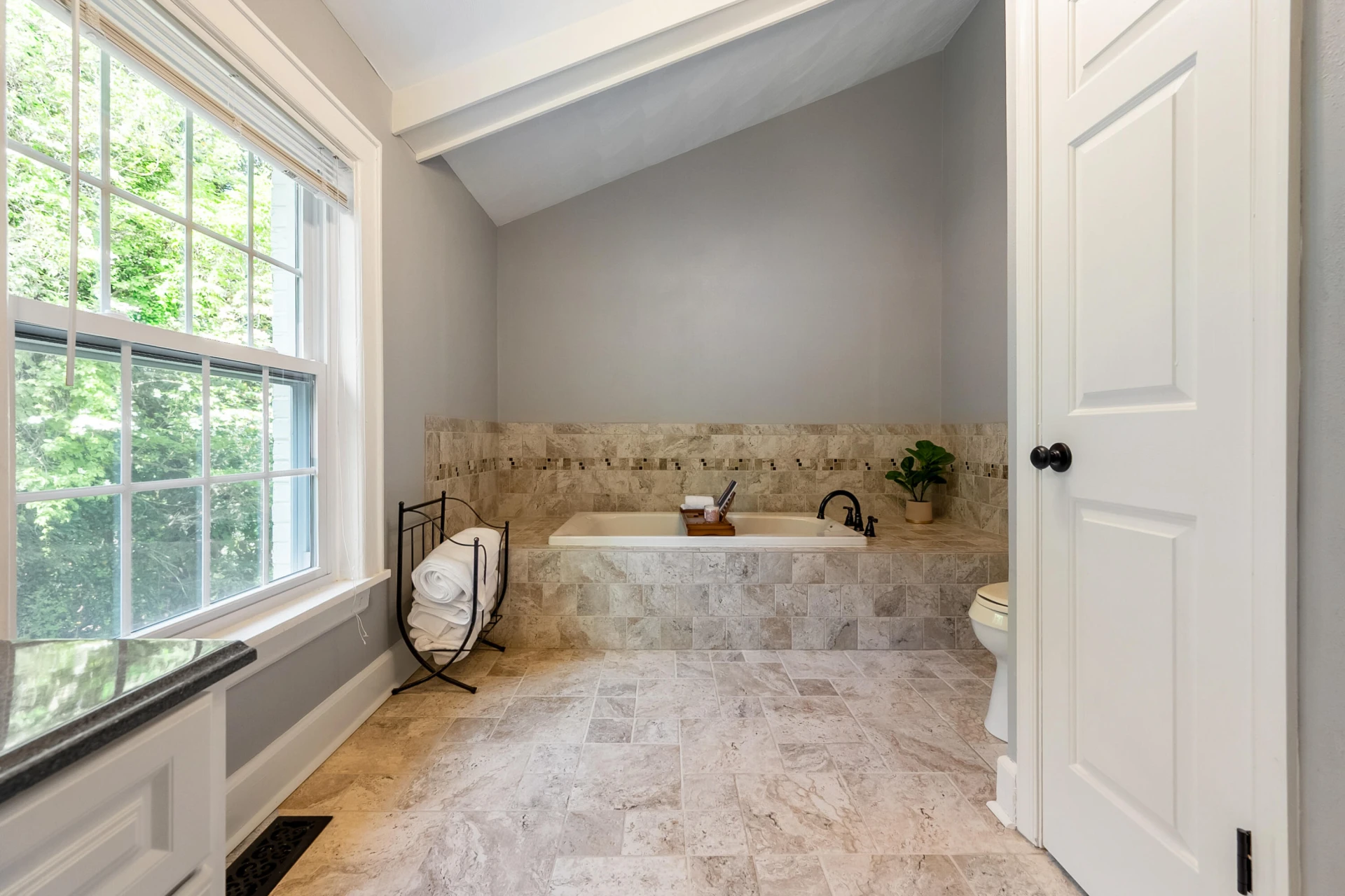 2310 Martin LN - Photo 68