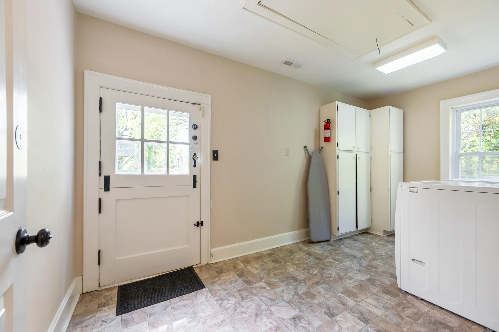 2310 Martin LN - Photo 70