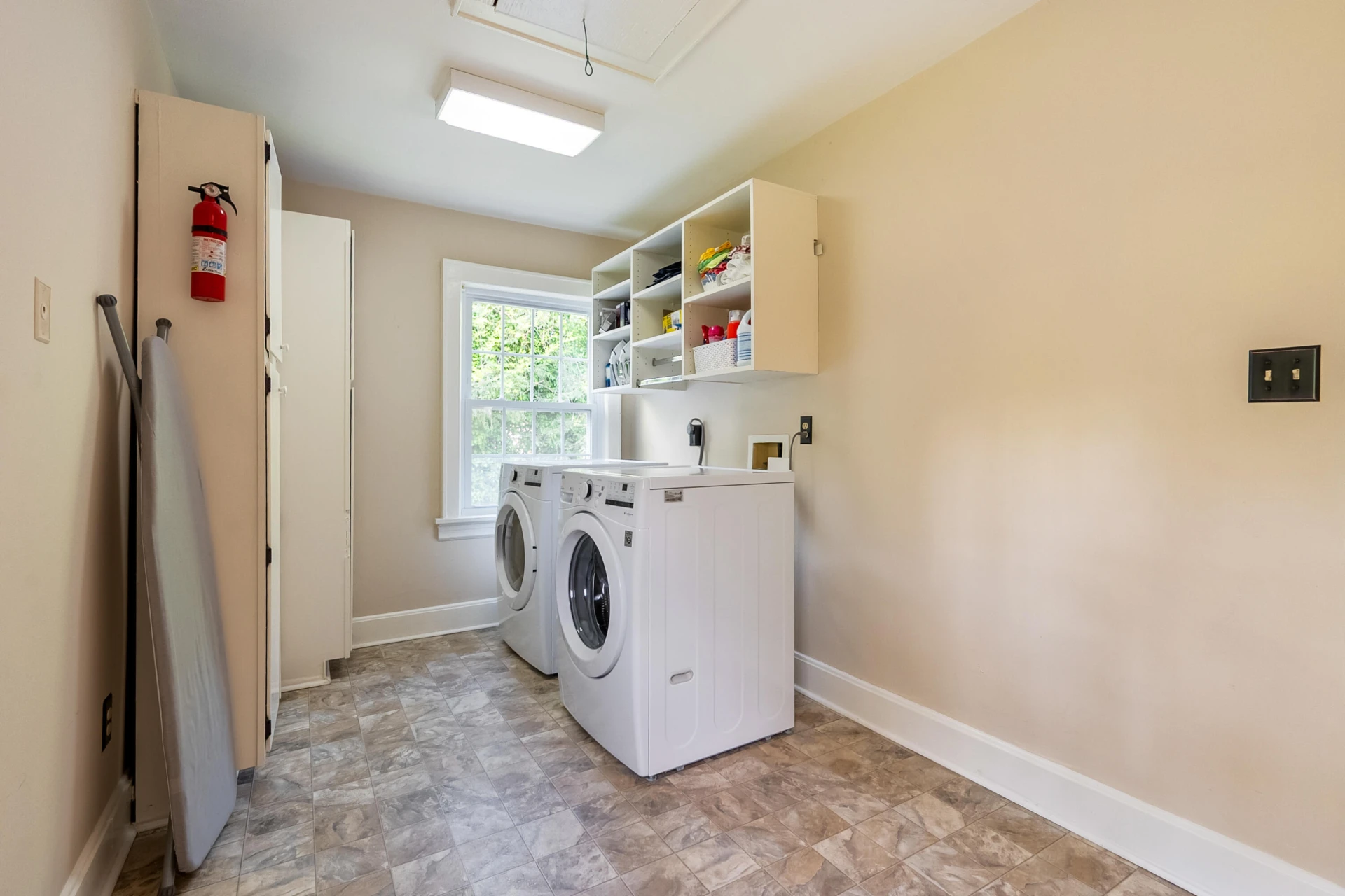 2310 Martin LN - Photo 71