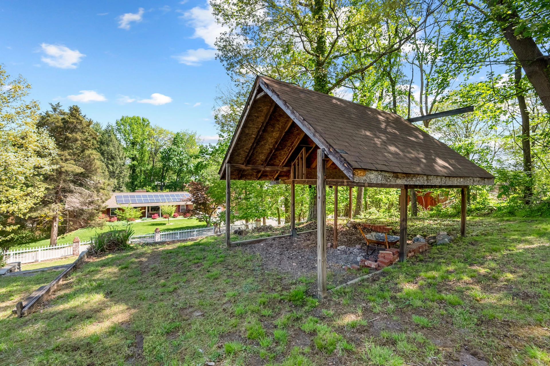 2310 Martin LN - Photo 84