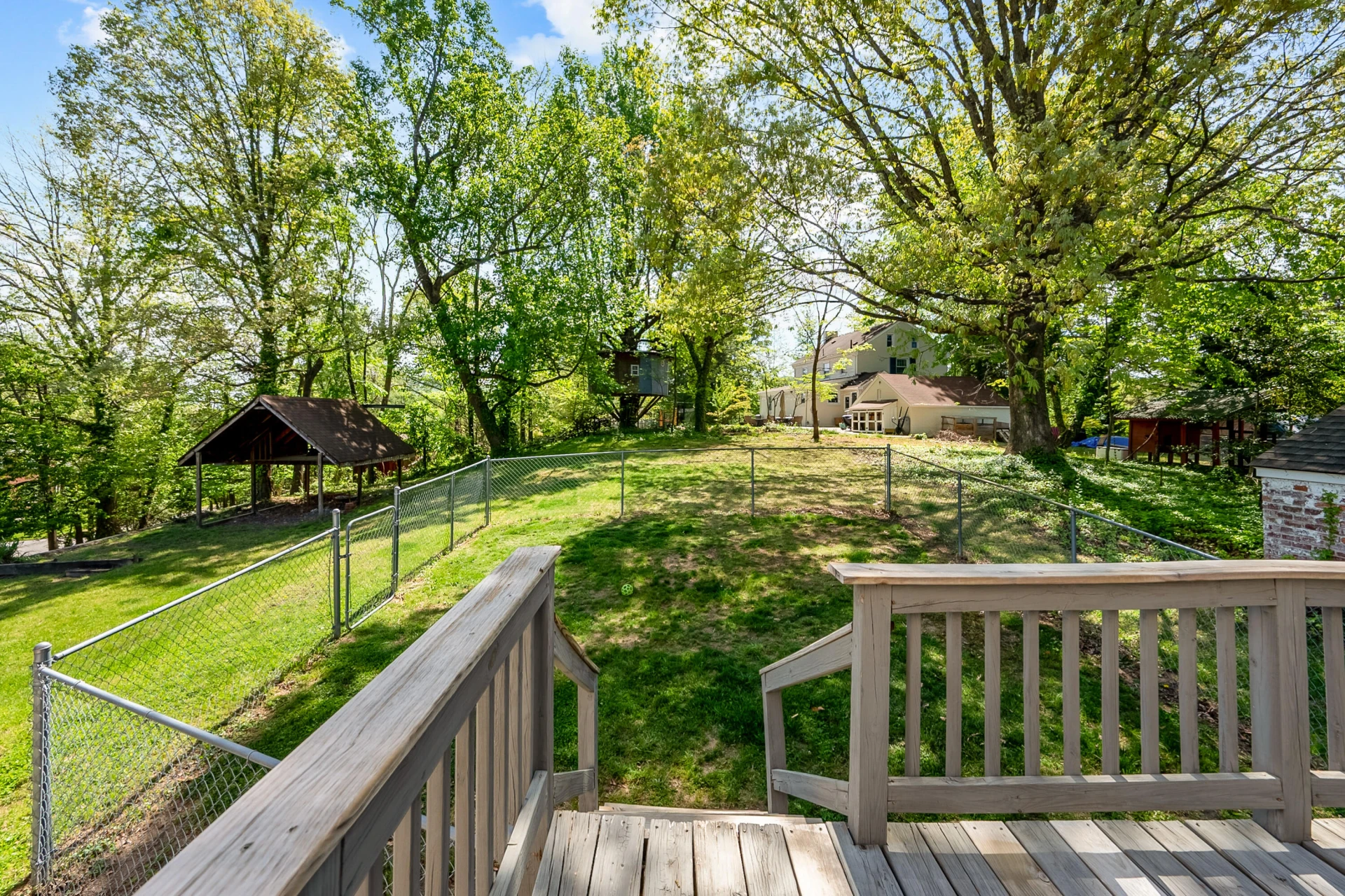 2310 Martin LN - Photo 86