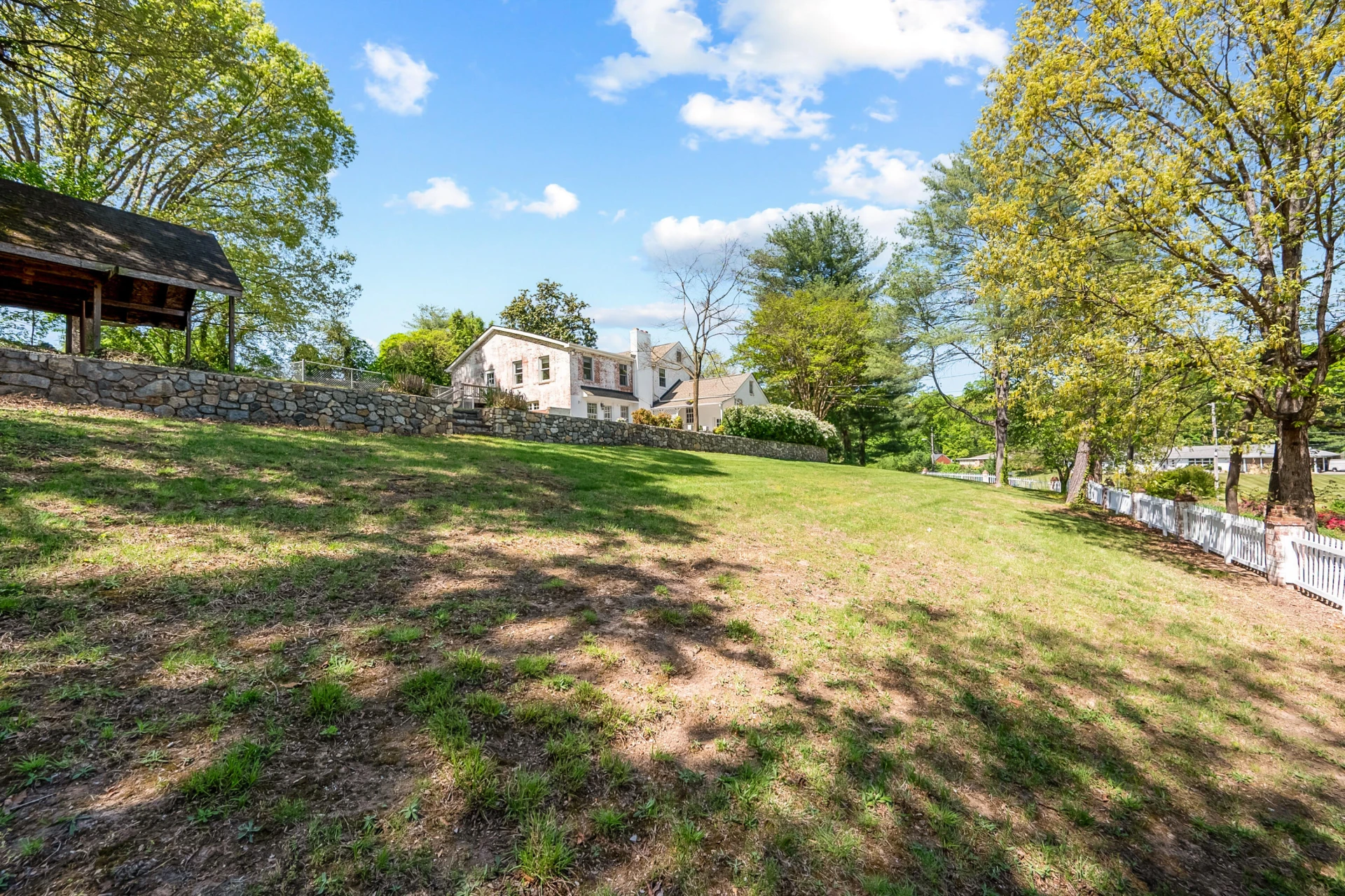 2310 Martin LN - Photo 89