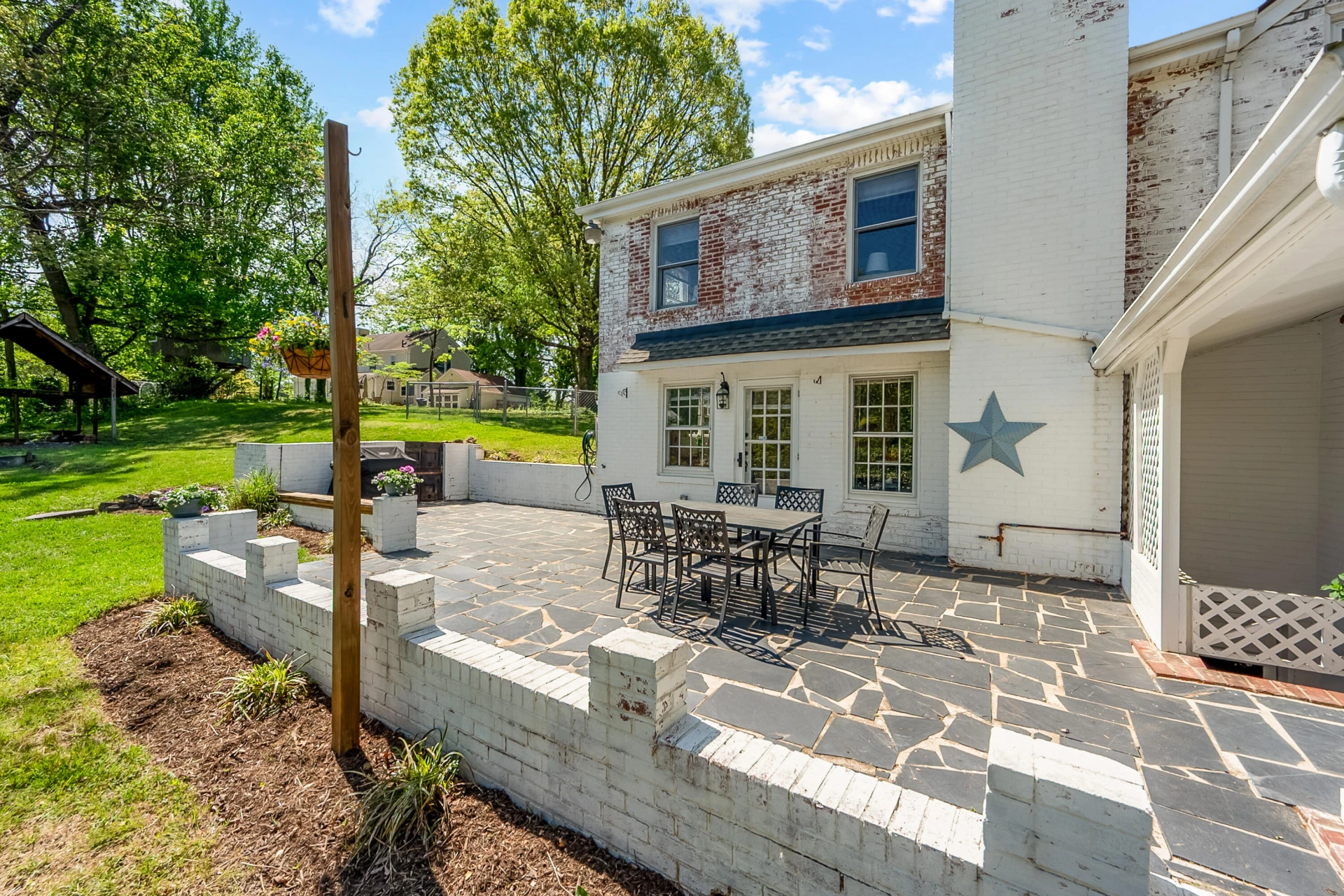 2310 Martin LN - Photo 97