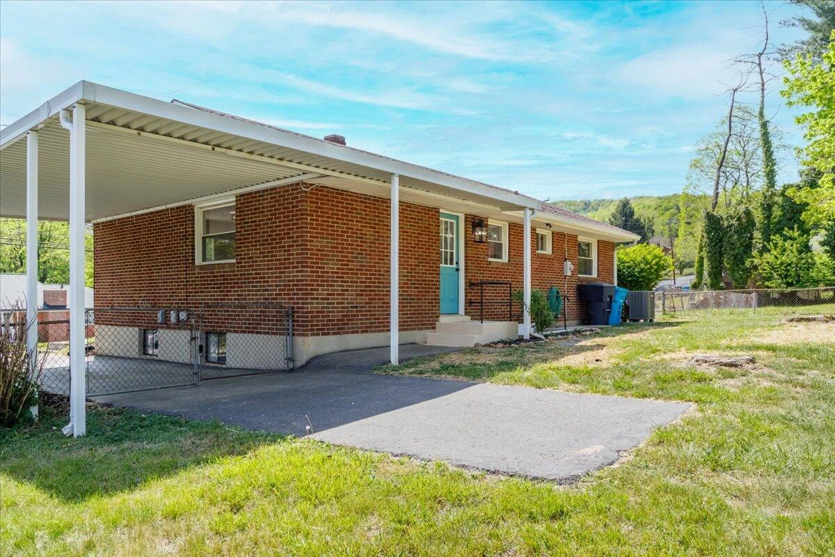 1124 Hartsook BLVD - Photo 27