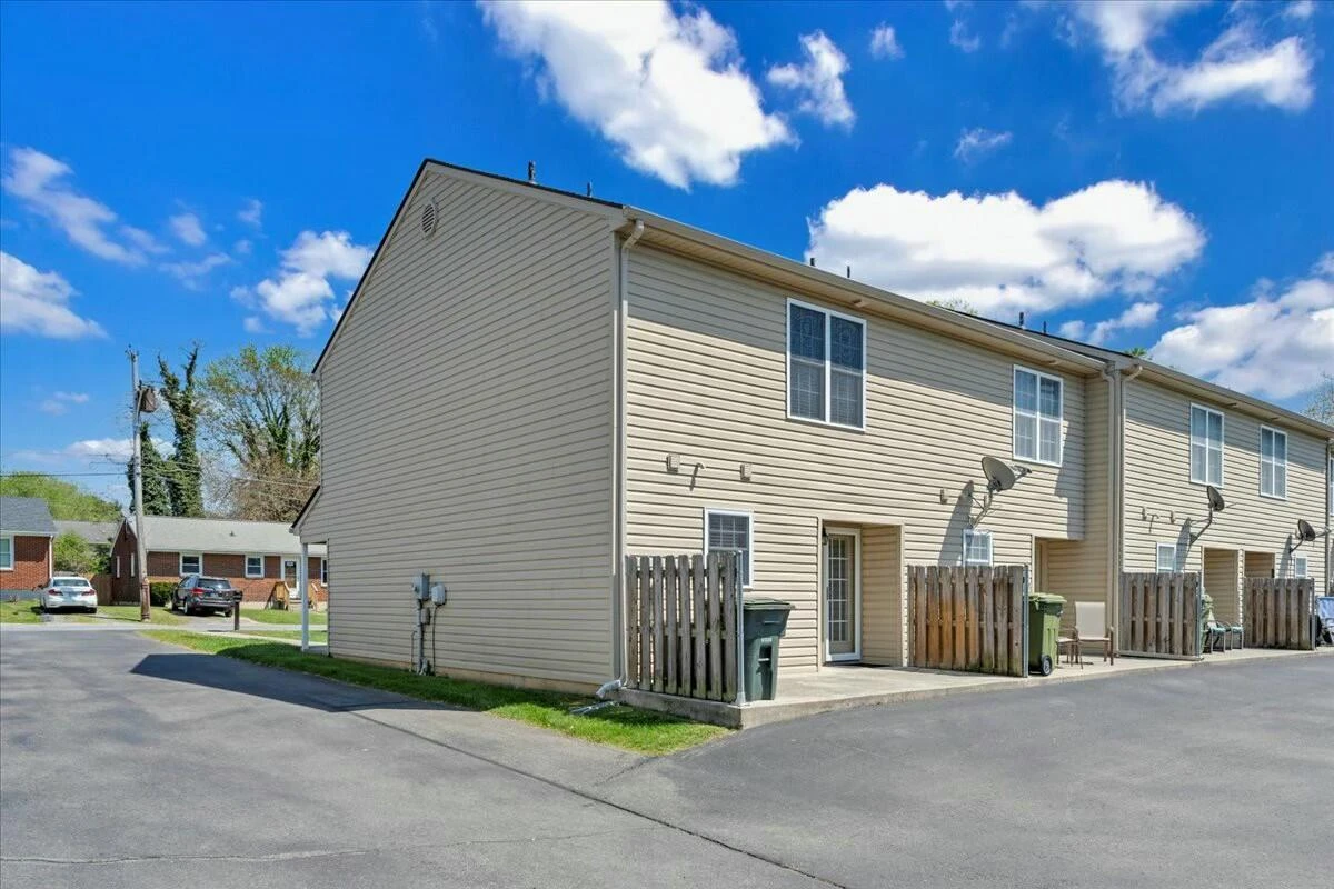 223 Ross ST - Photo 17