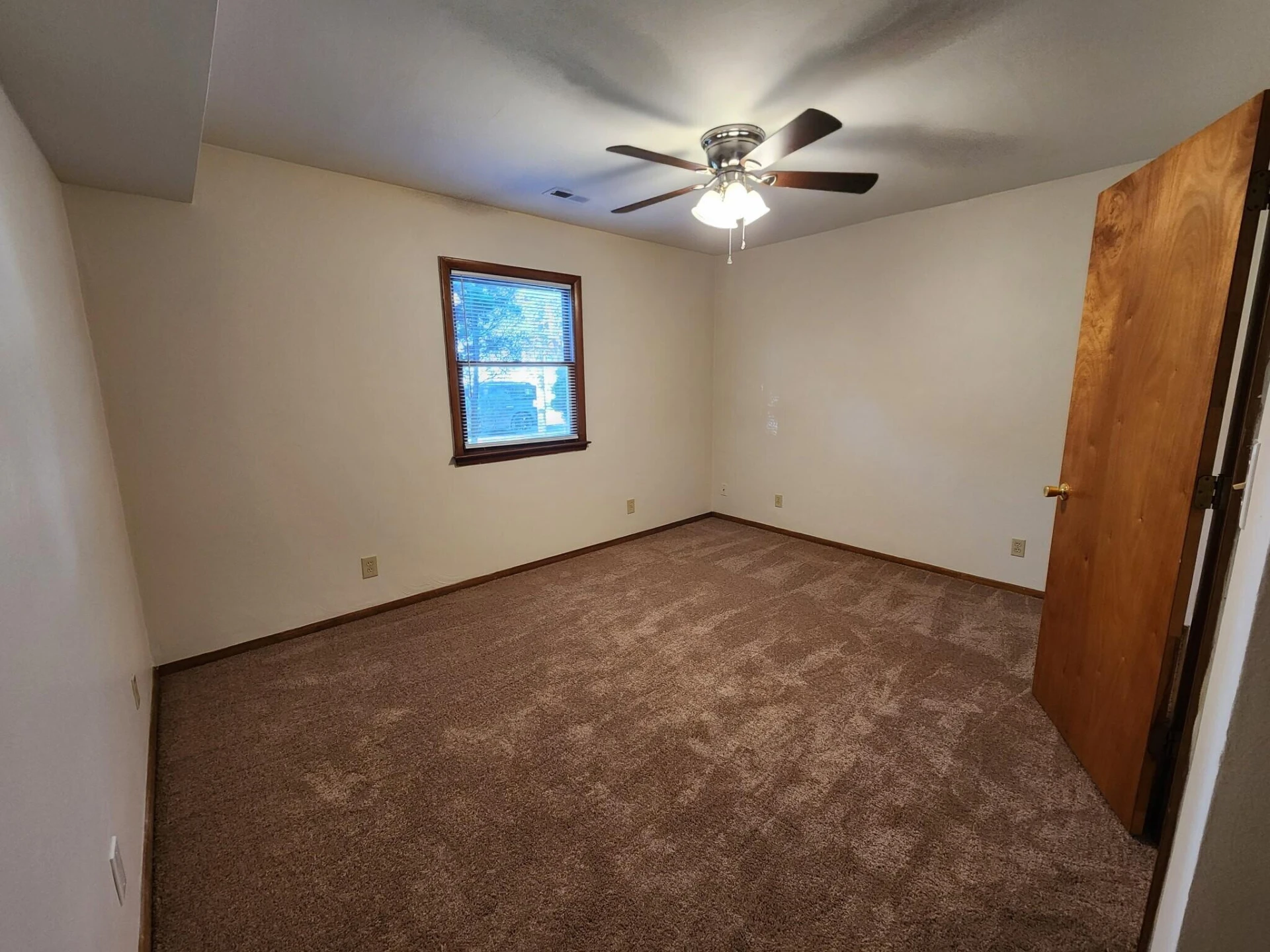 1028 Ray RD - Photo 10