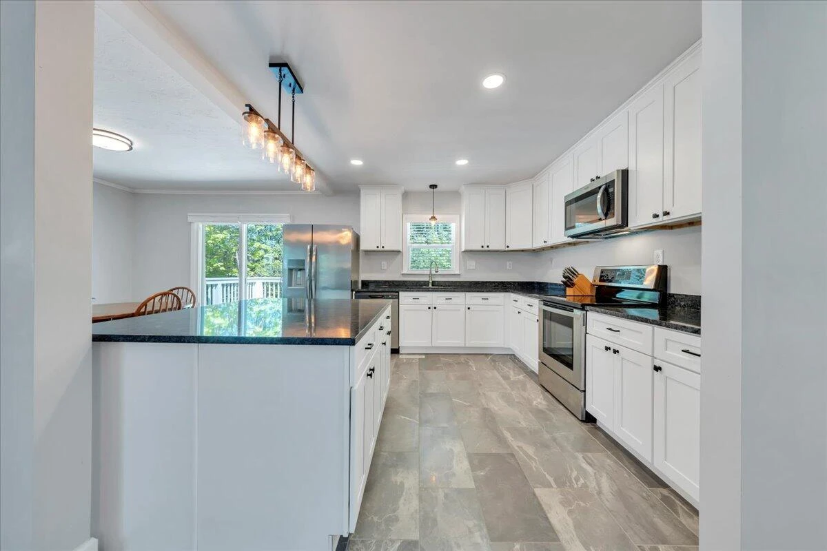 3845 Kentland DR - Photo 11