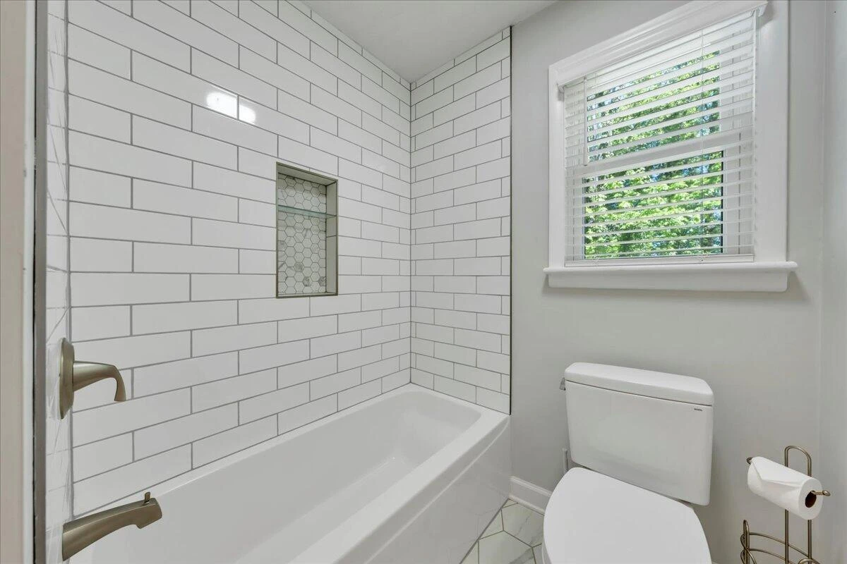 3845 Kentland DR - Photo 5