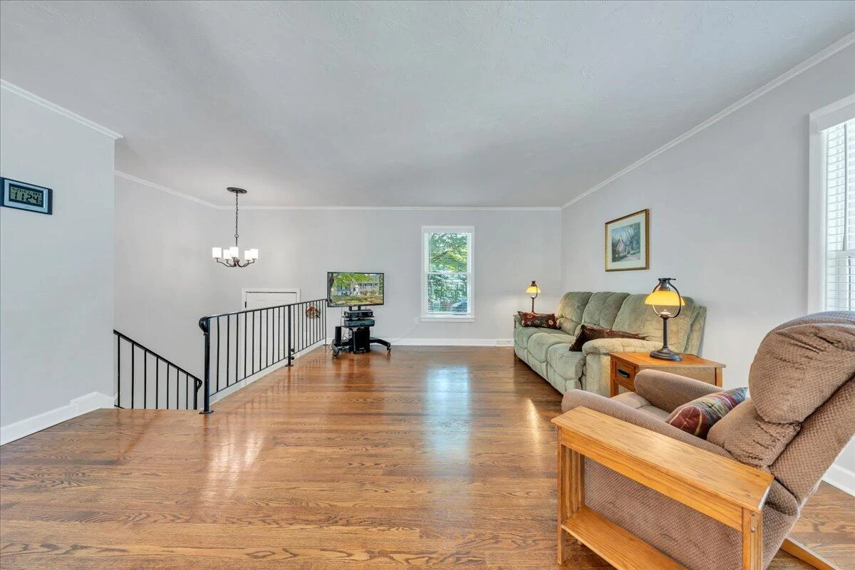 3845 Kentland DR - Photo 9