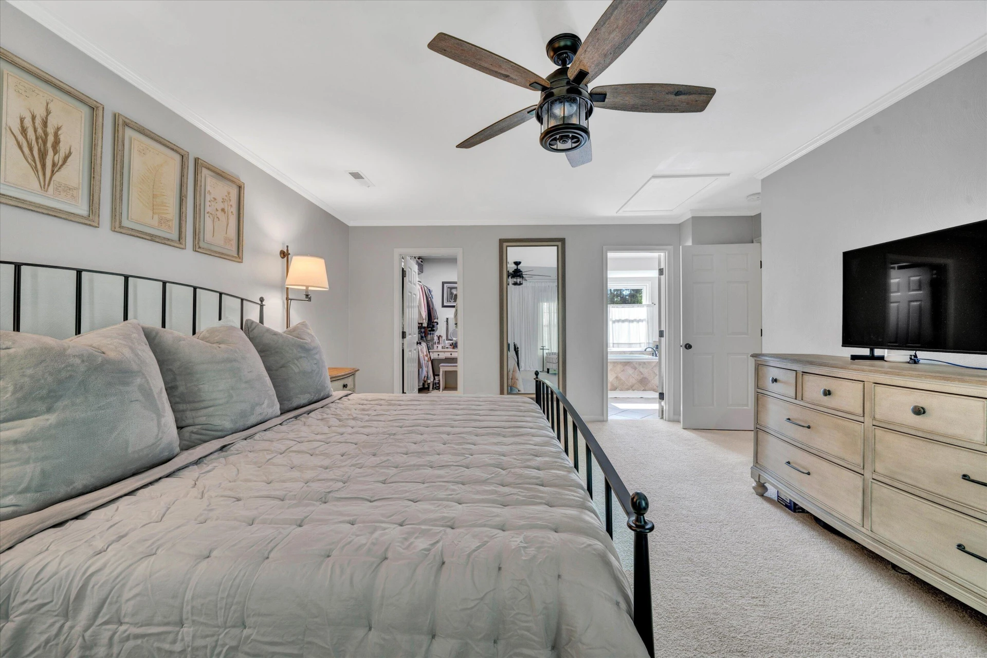 5902 Cavalier DR - Photo 37