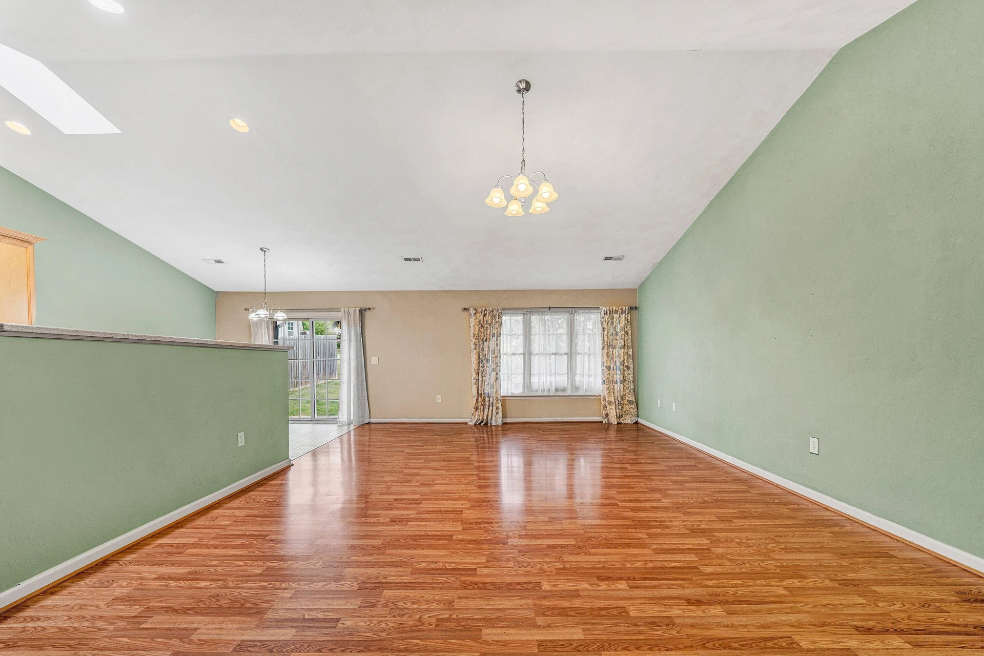 6815 CEE ST - Photo 11
