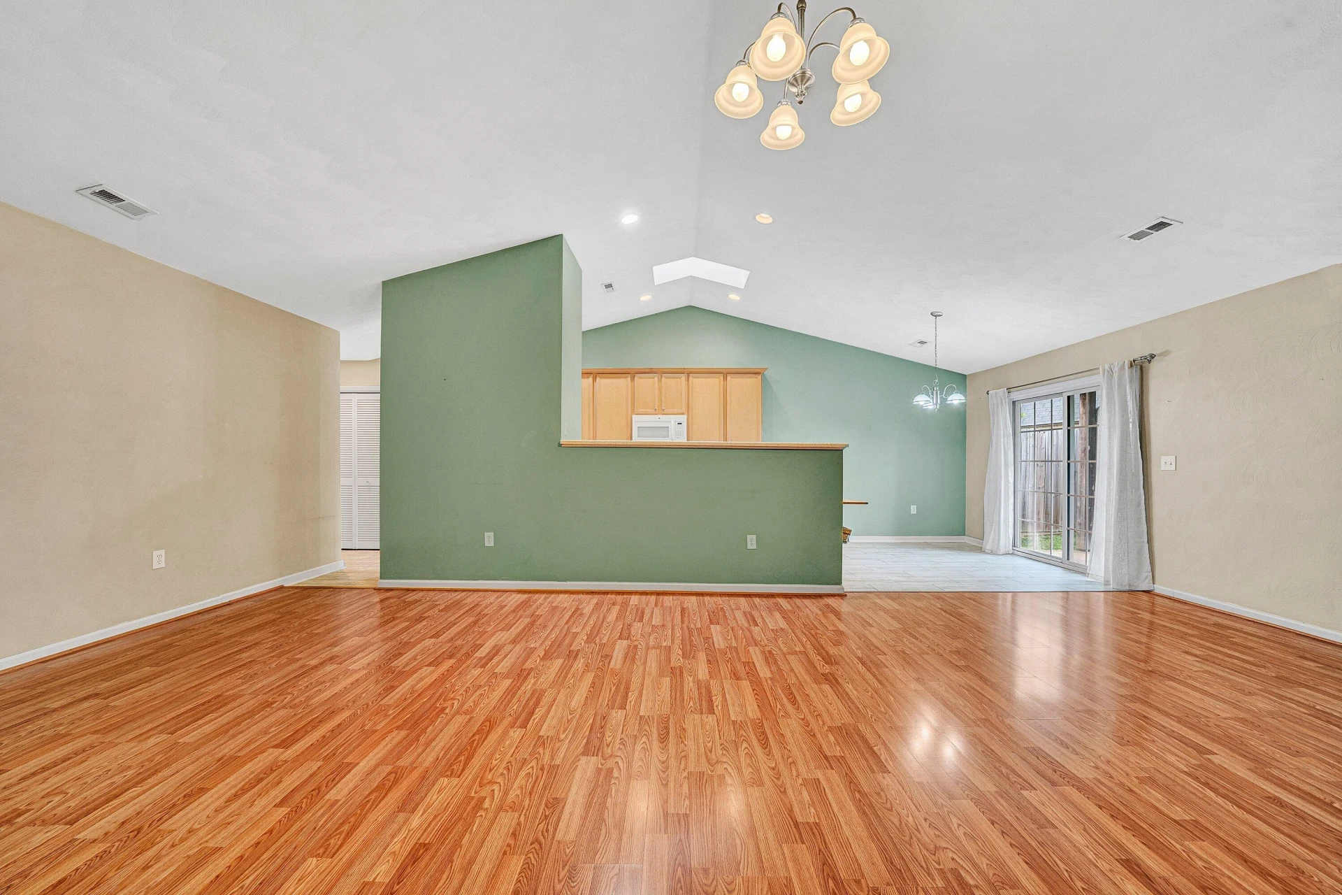 6815 CEE ST - Photo 13