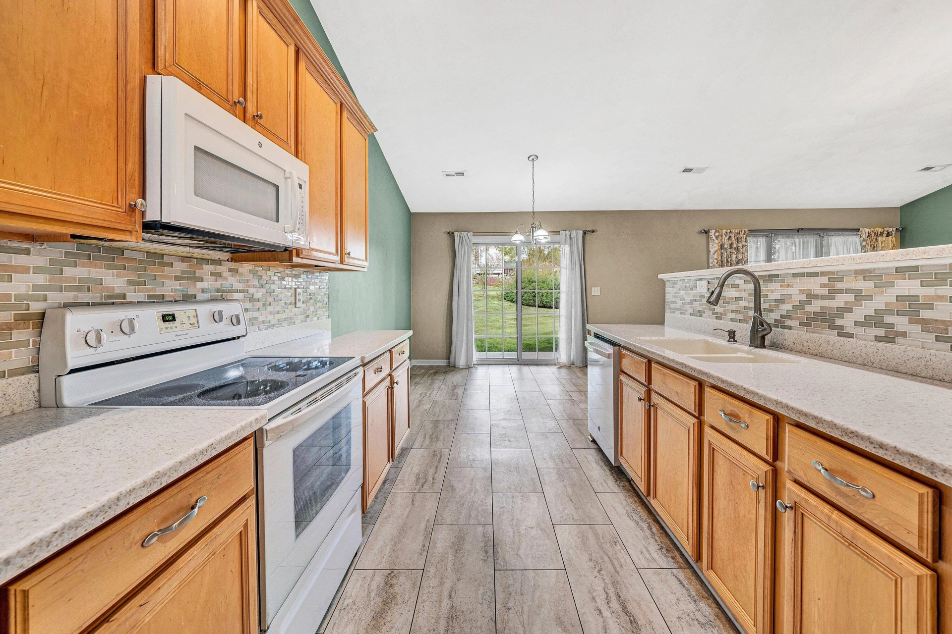 6815 CEE ST - Photo 17