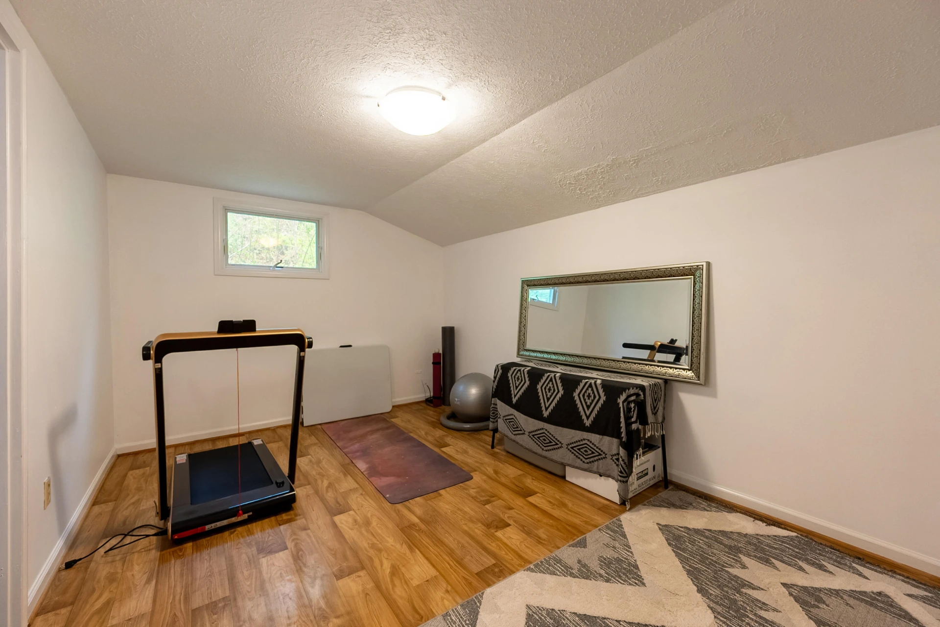 1053 Thomas Farm RD - Photo 12