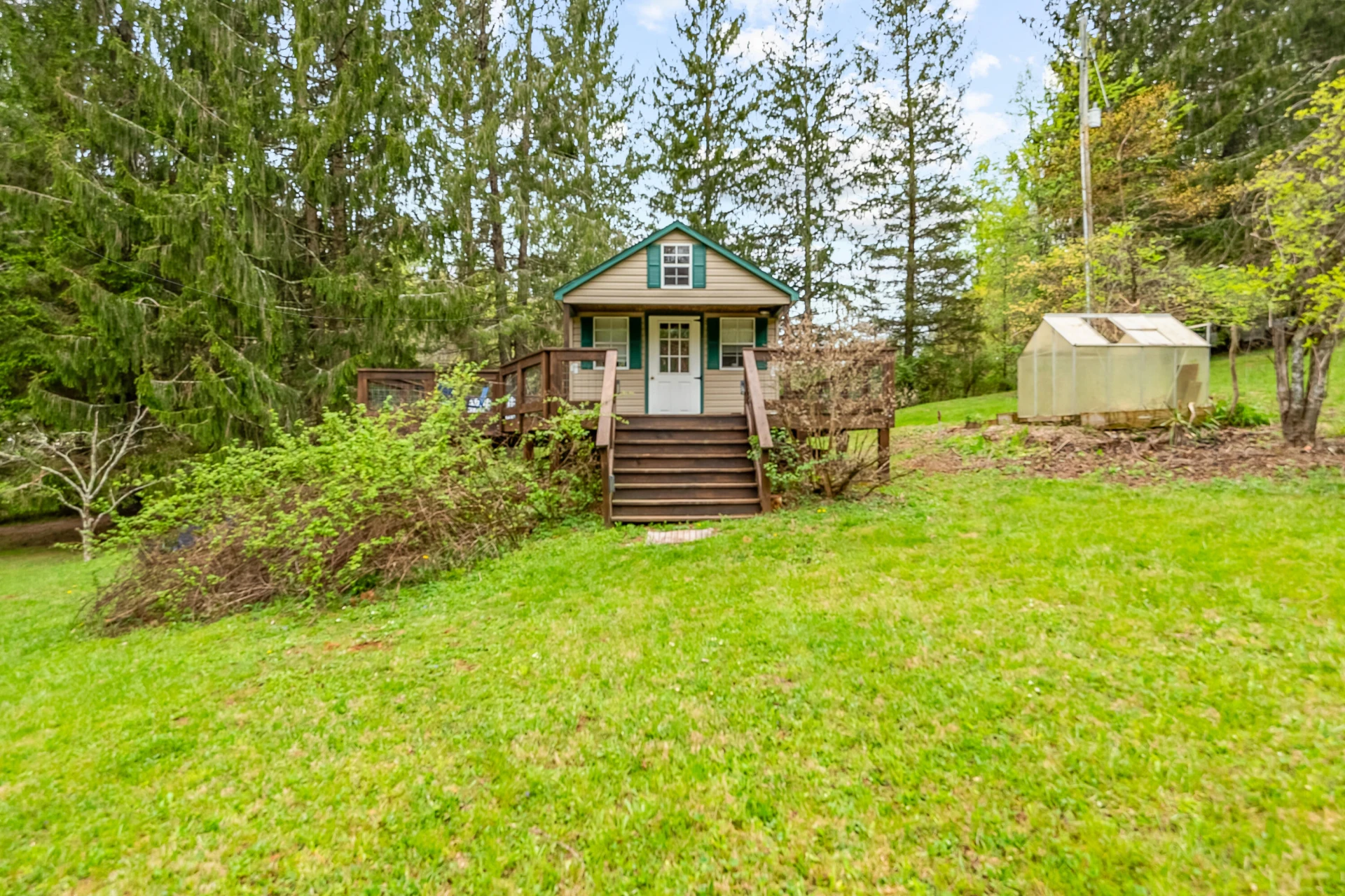 1053 Thomas Farm RD - Photo 74