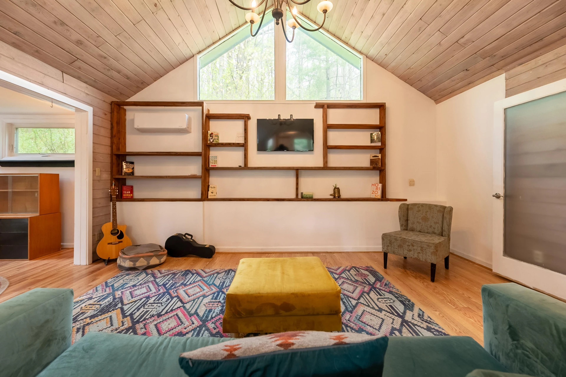 1053 Thomas Farm RD - Photo 9