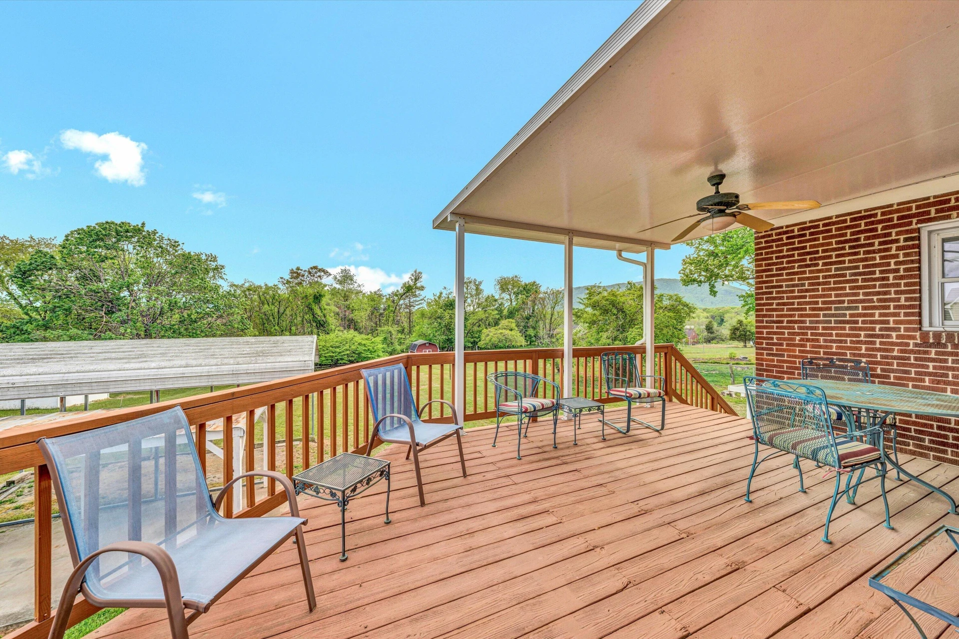 2039 Mayfield DR - Photo 28