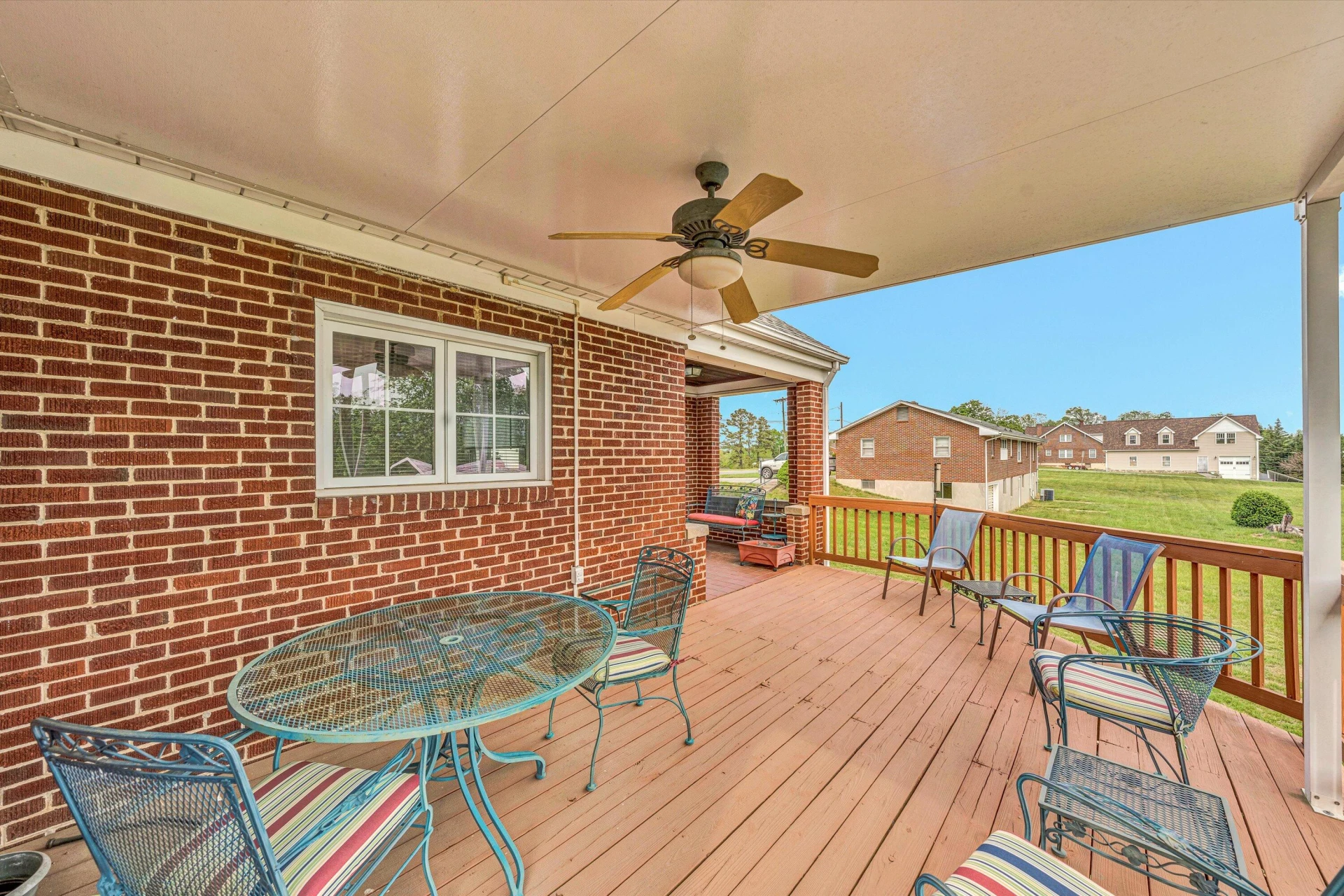 2039 Mayfield DR - Photo 29