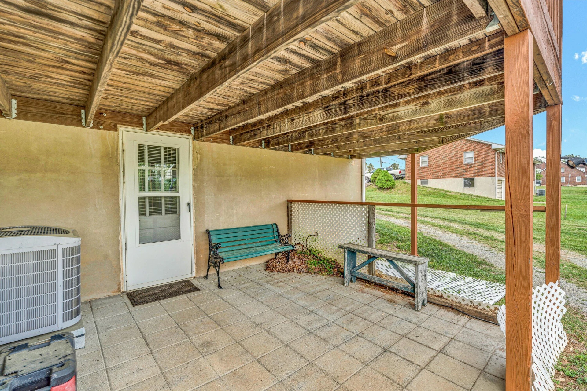 2039 Mayfield DR - Photo 30