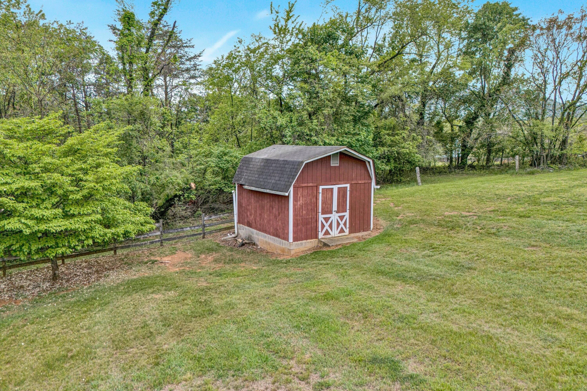 2039 Mayfield DR - Photo 35