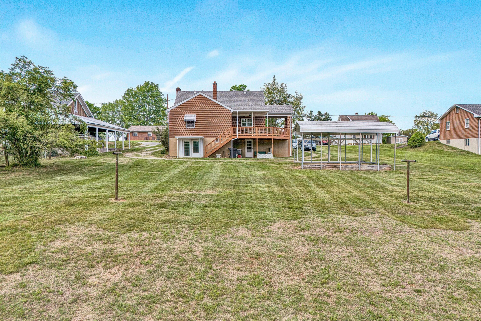 2039 Mayfield DR - Photo 36