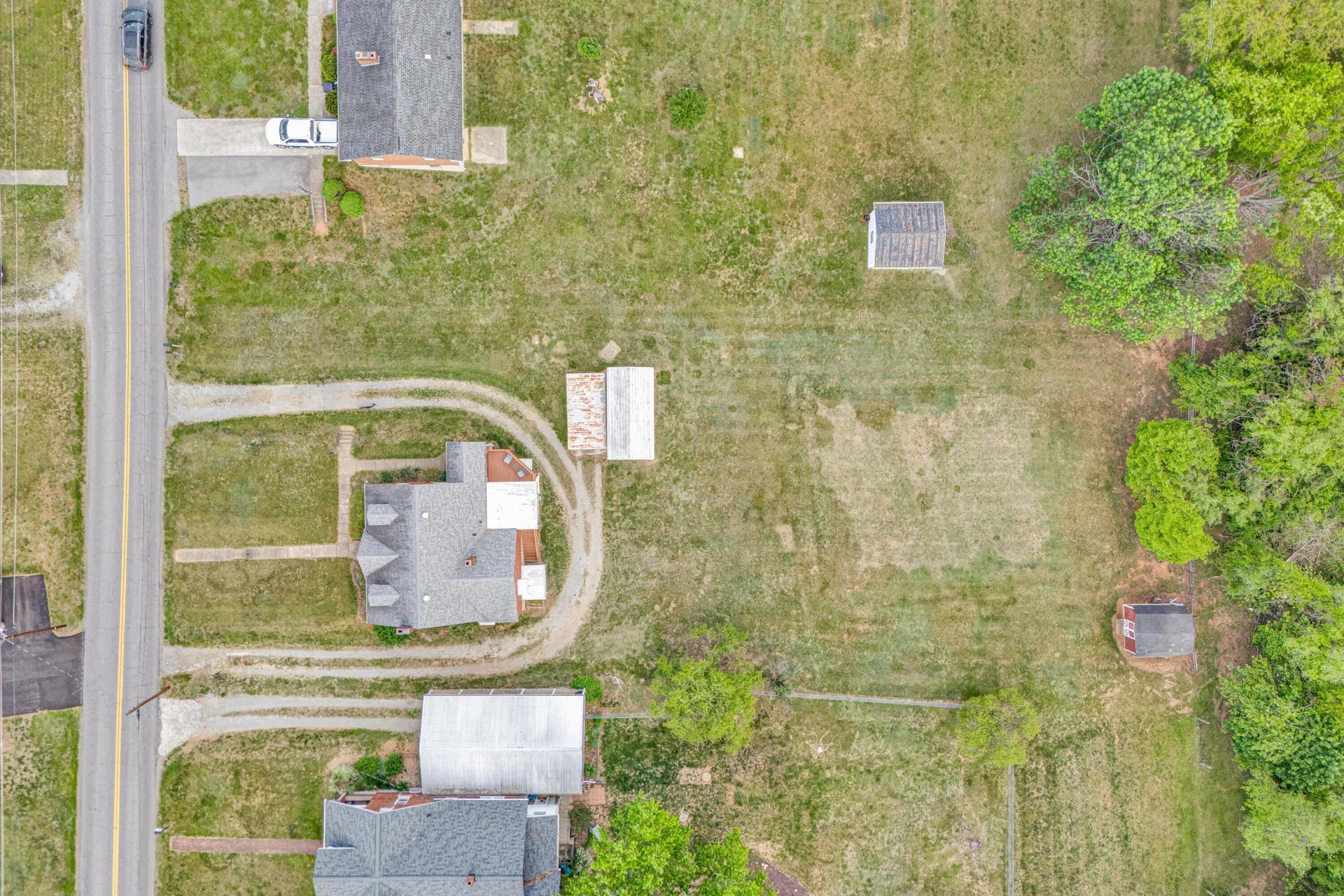 2039 Mayfield DR - Photo 37
