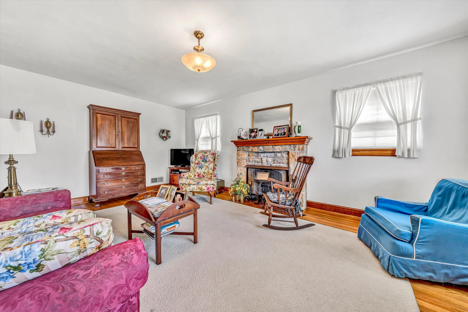 2039 Mayfield DR - Photo 8