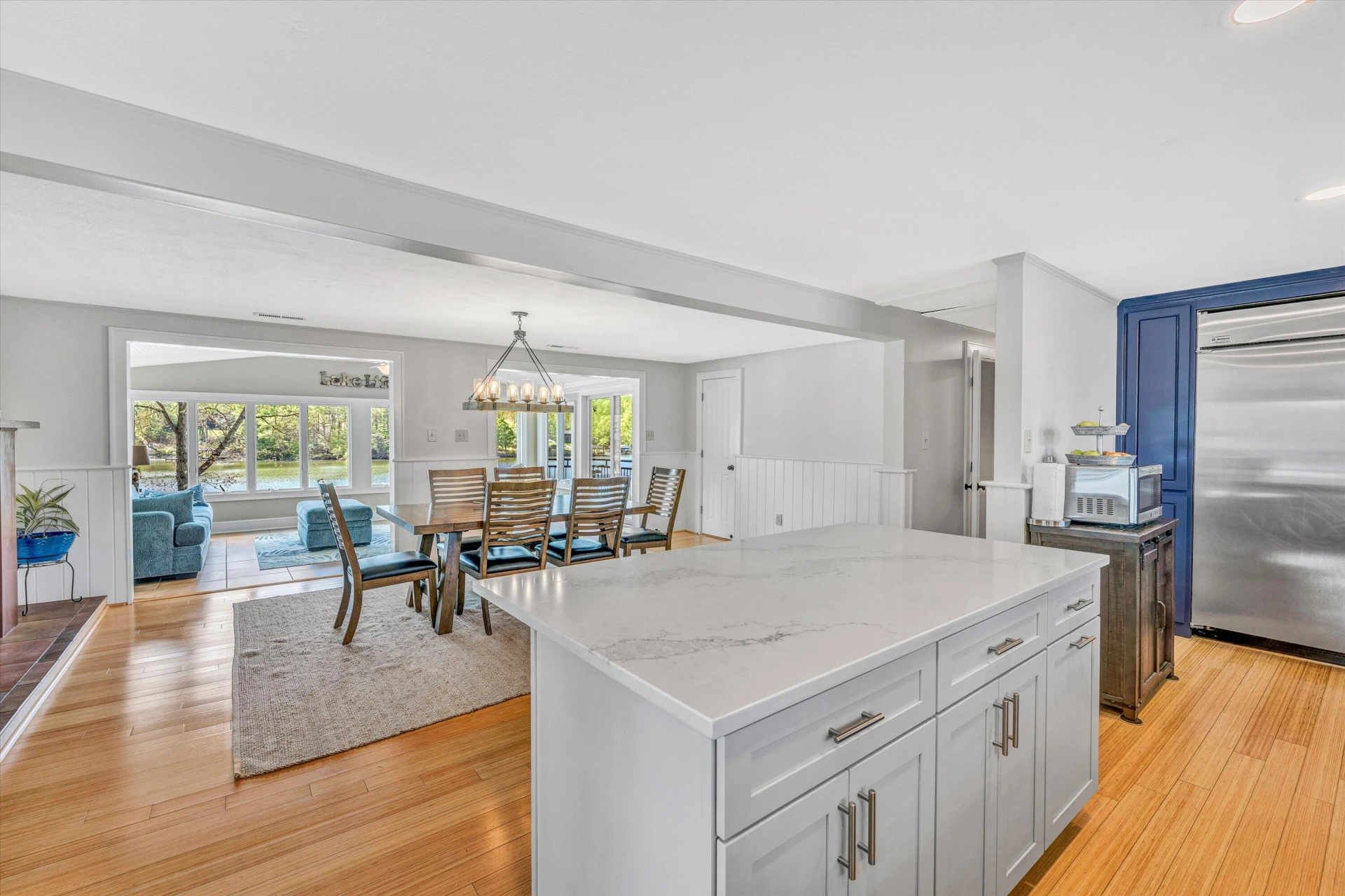 382 Blue Lake RD - Photo 15