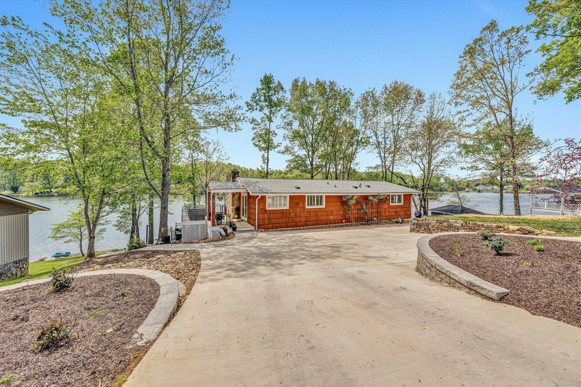 382 Blue Lake RD - Photo 6