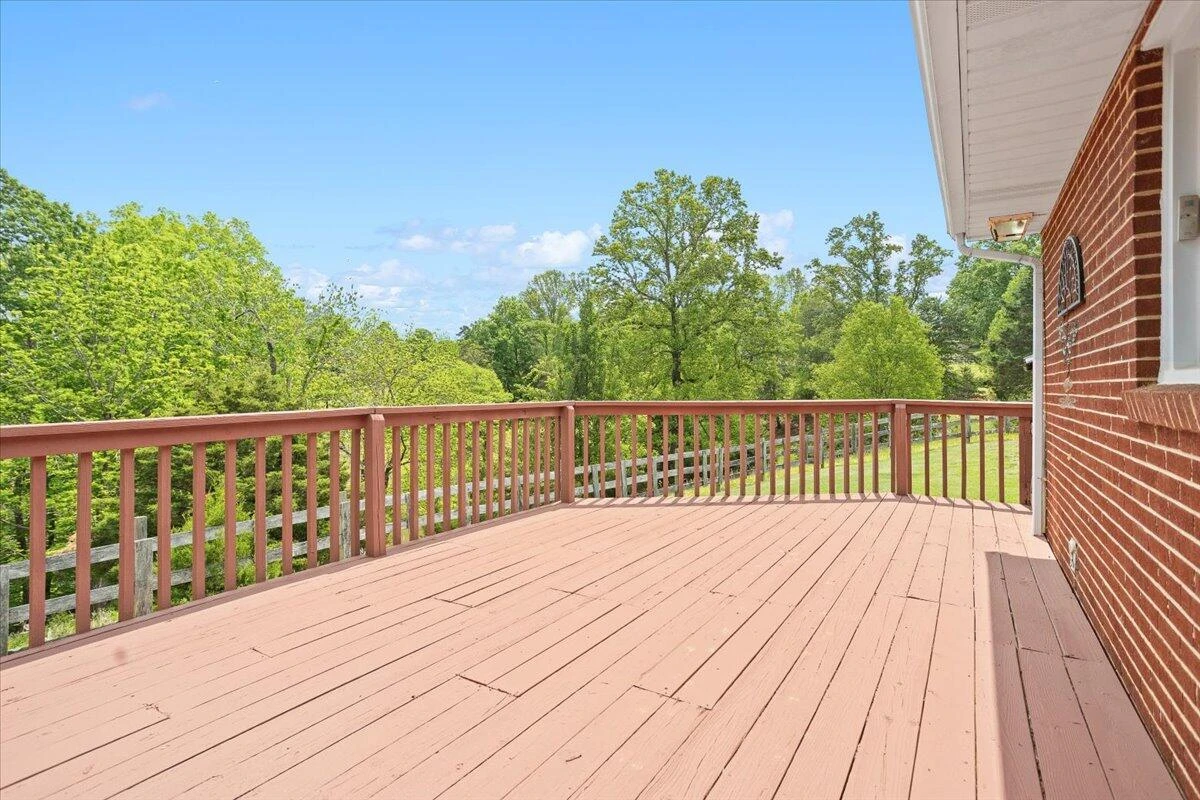 9462 Goodview RD - Photo 10