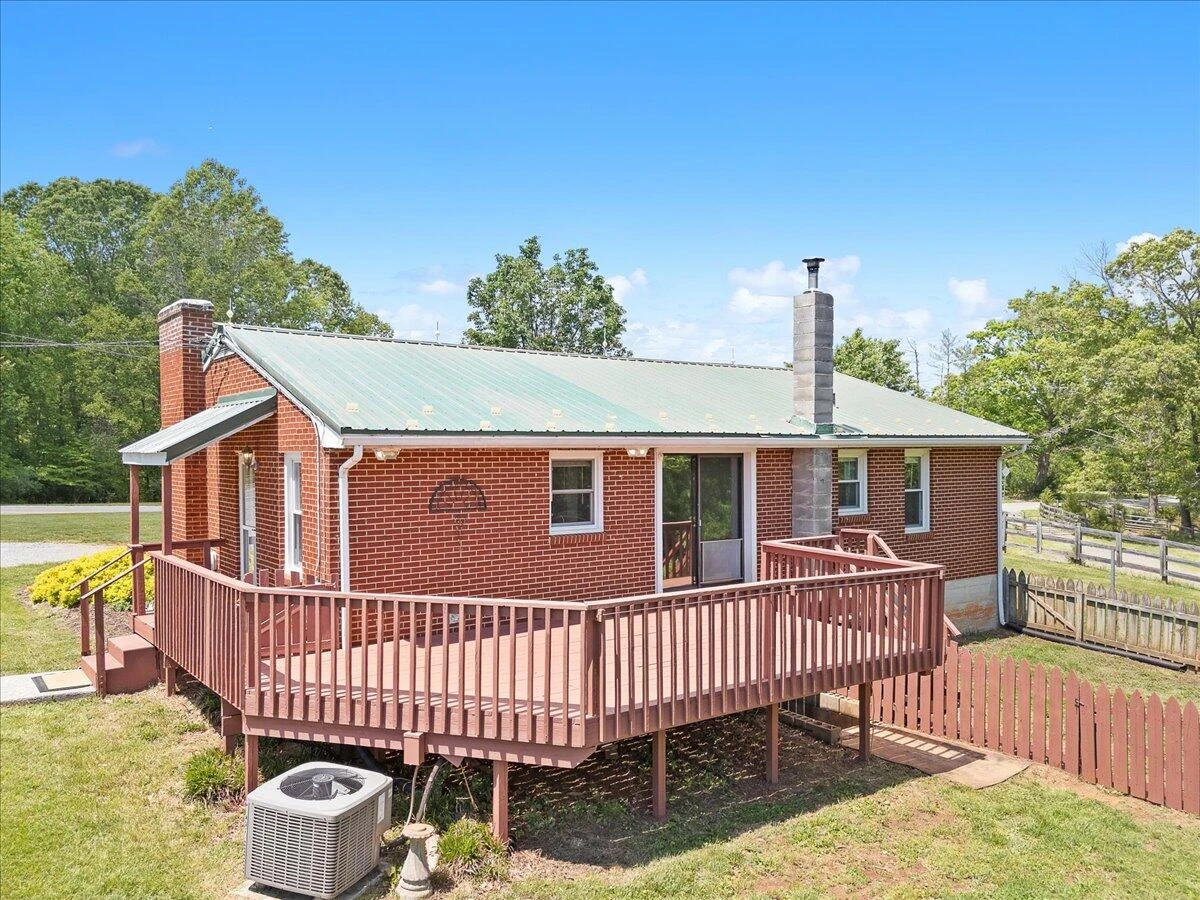 9462 Goodview RD - Photo 12