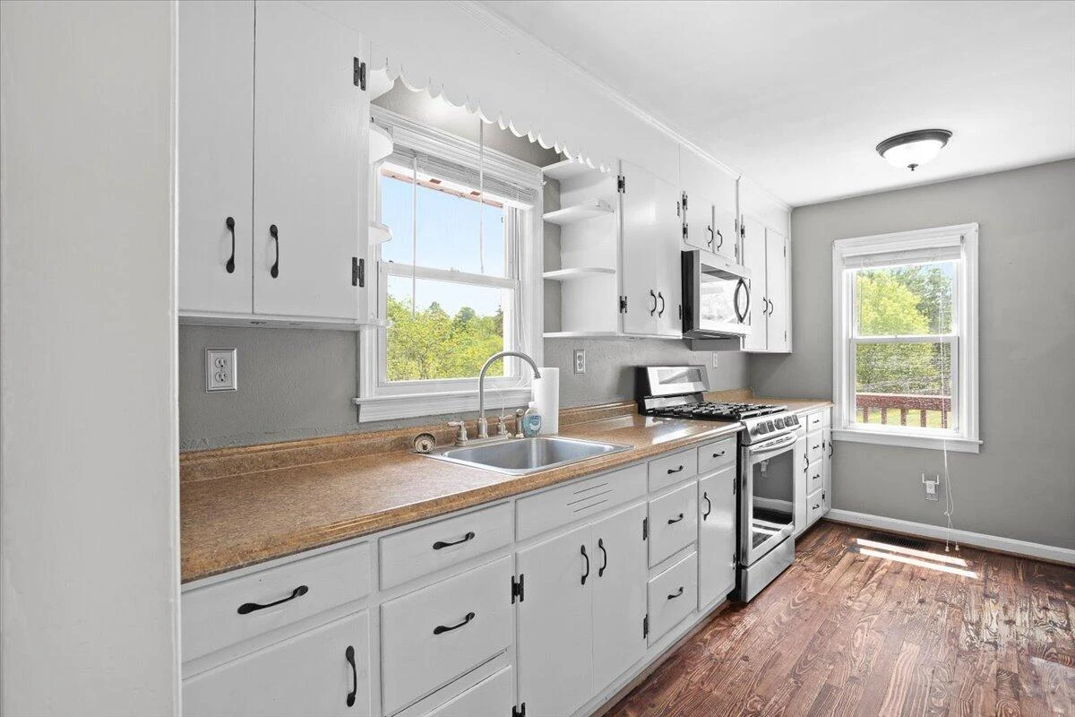 9462 Goodview RD - Photo 14