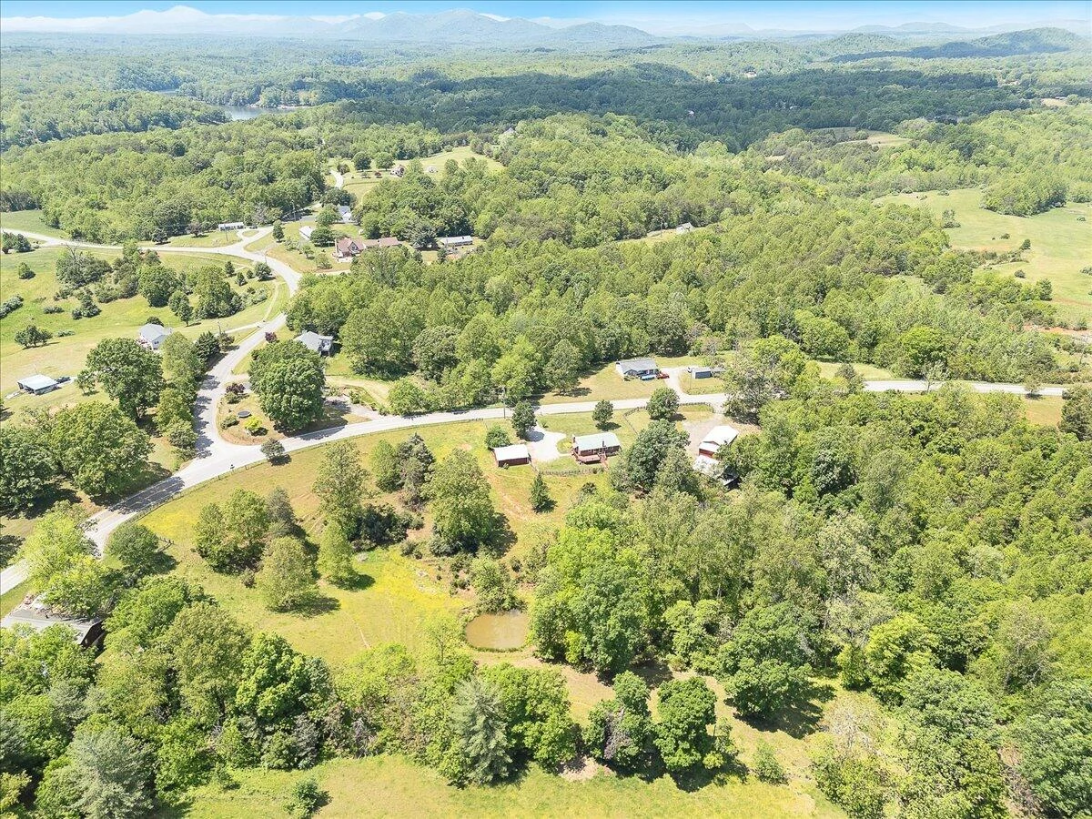 9462 Goodview RD - Photo 39