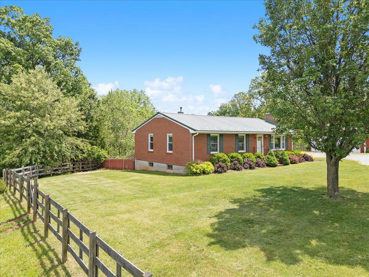 9462 Goodview RD - Photo 4
