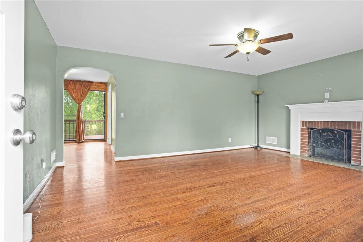 9462 Goodview RD - Photo 5