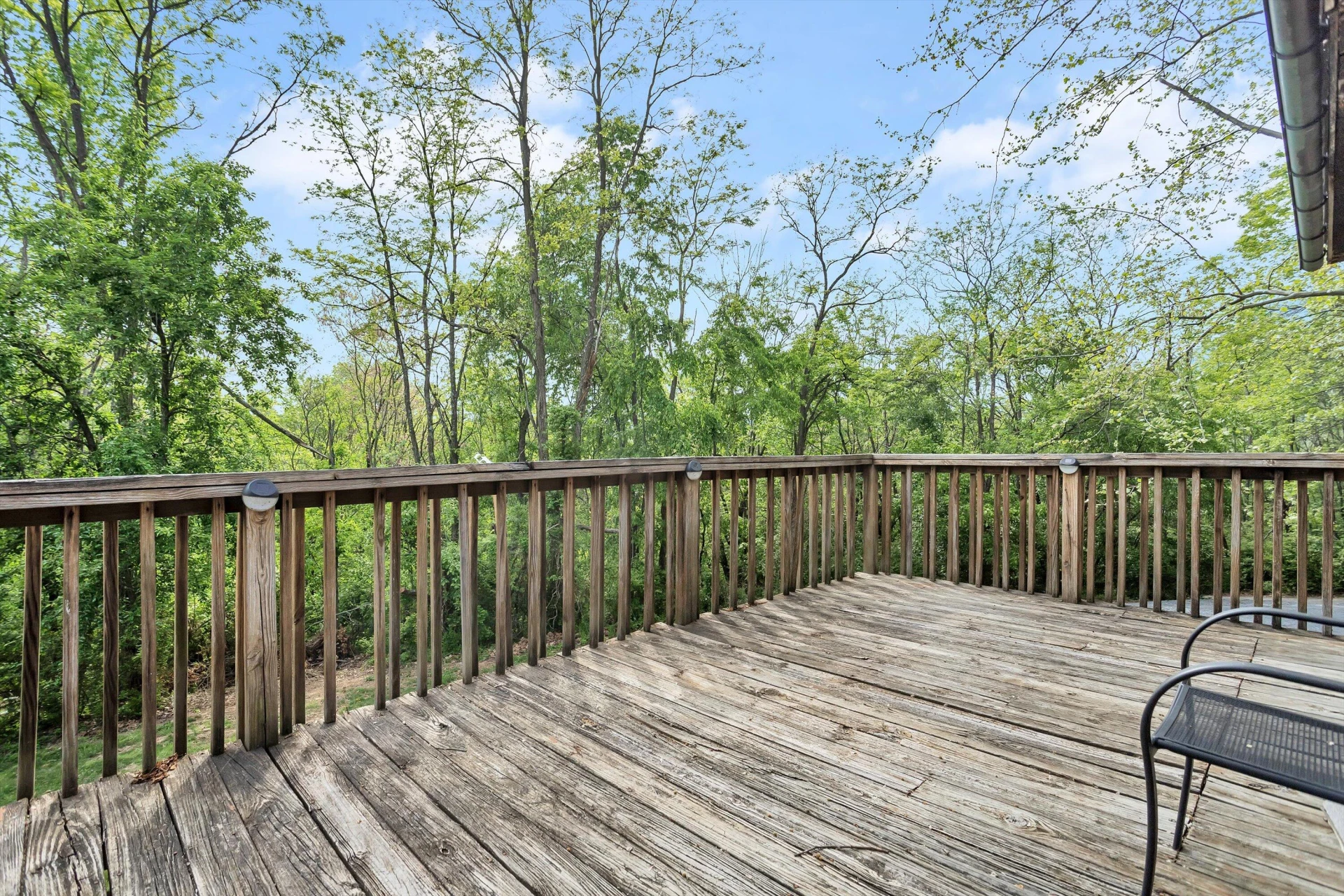 8646 Sanderson DR - Photo 10
