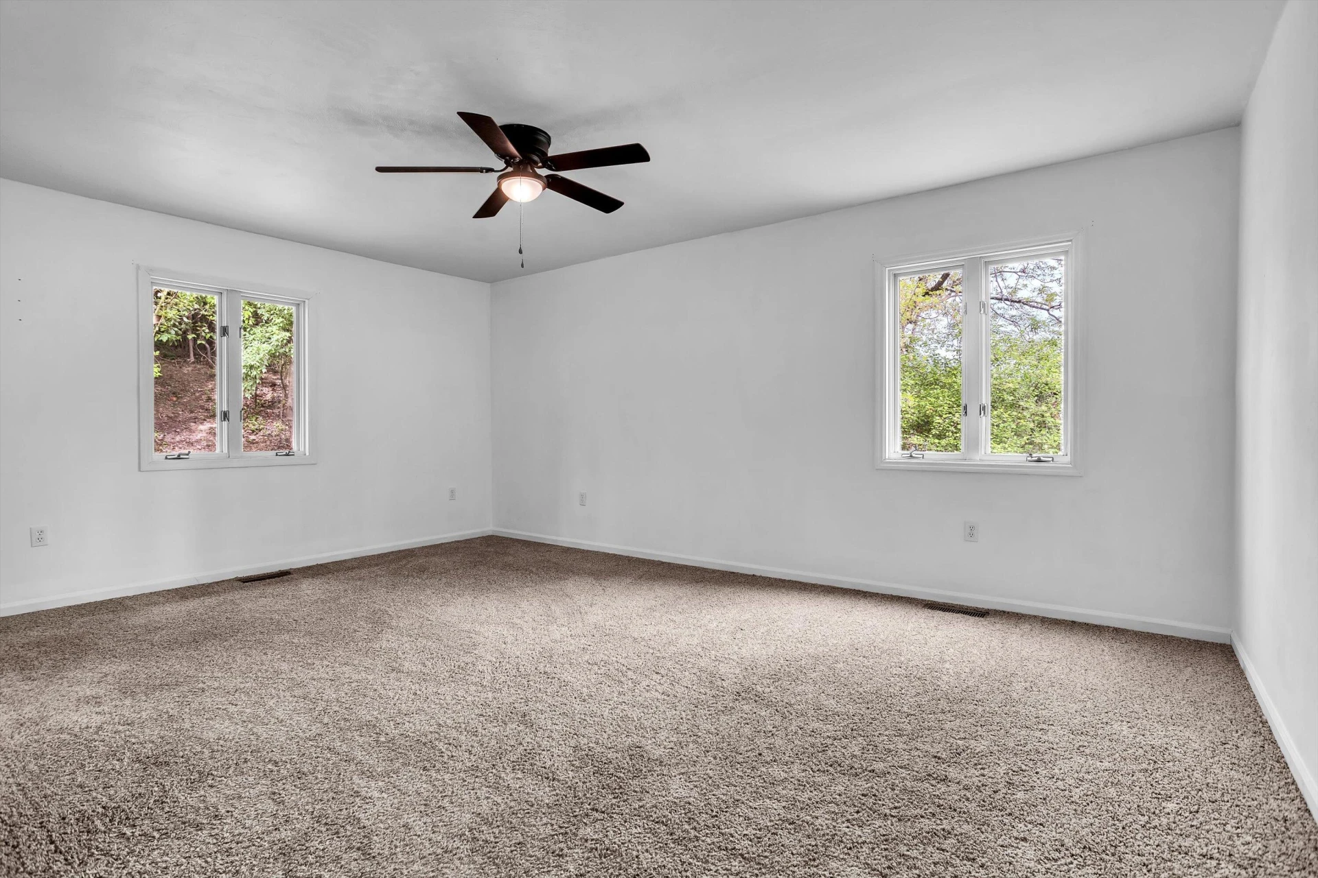 8646 Sanderson DR - Photo 12